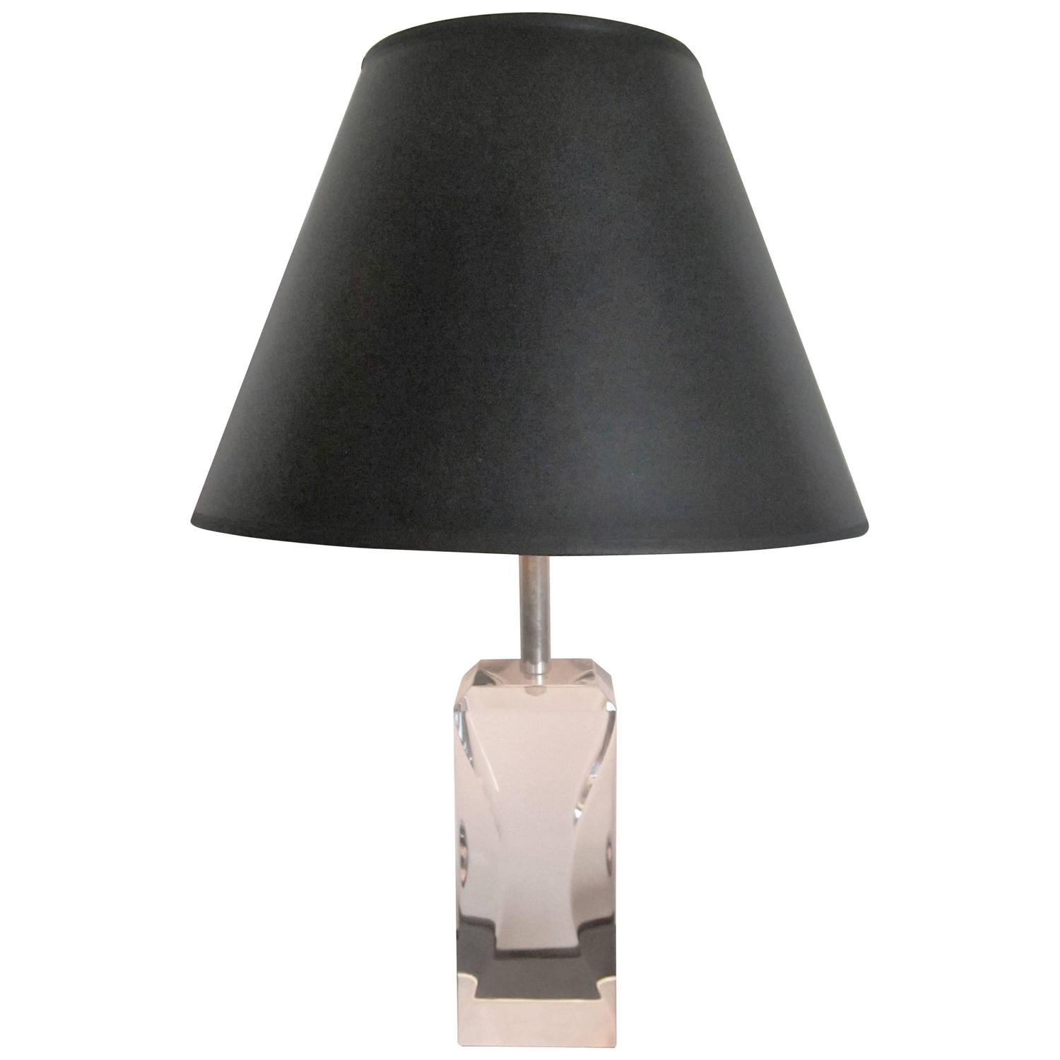 Vintage Lucite Lamp 112
