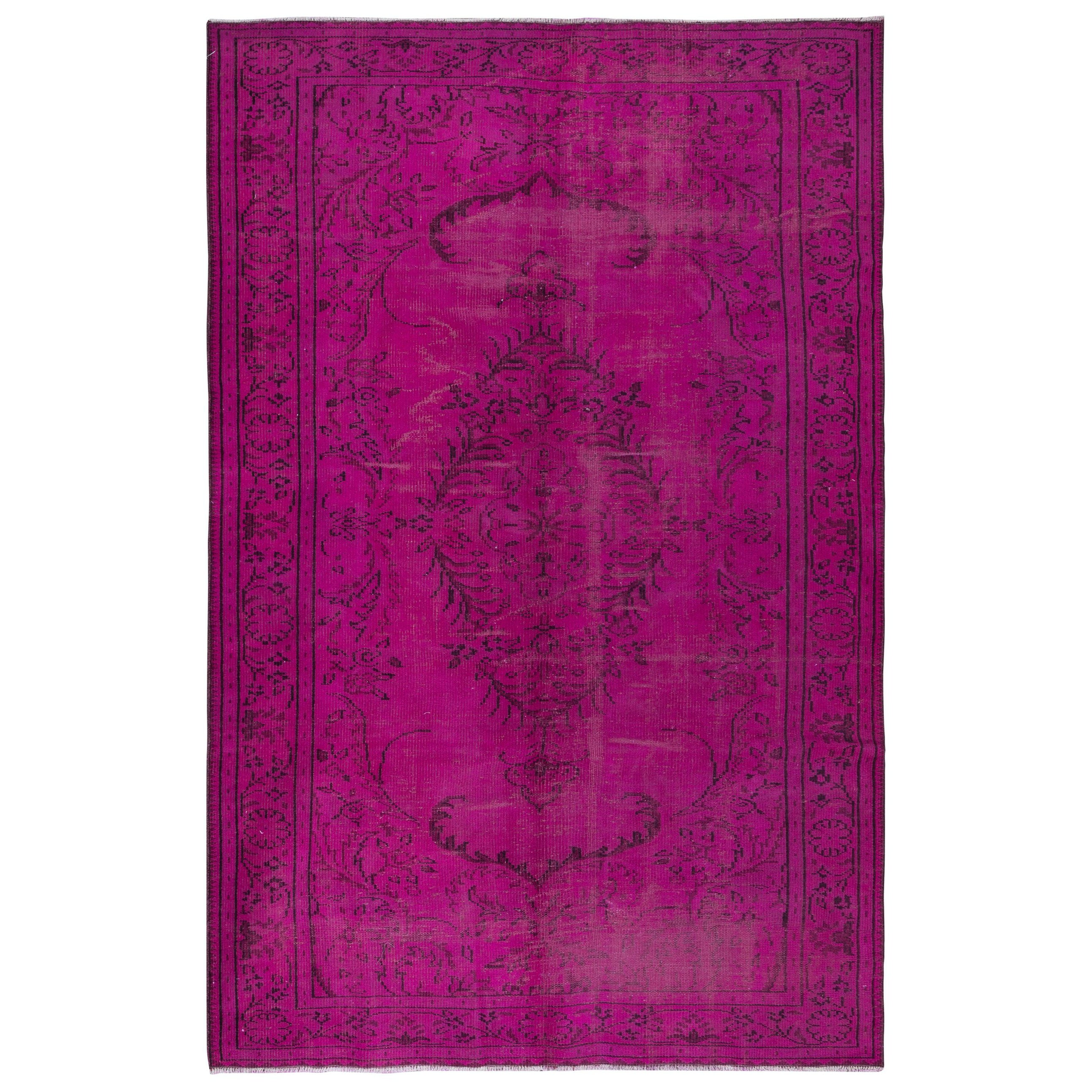 6x9.2 Ft Modern & Contemporary Rug in Pink, Handmade Turkish Wool Carpet For Sale