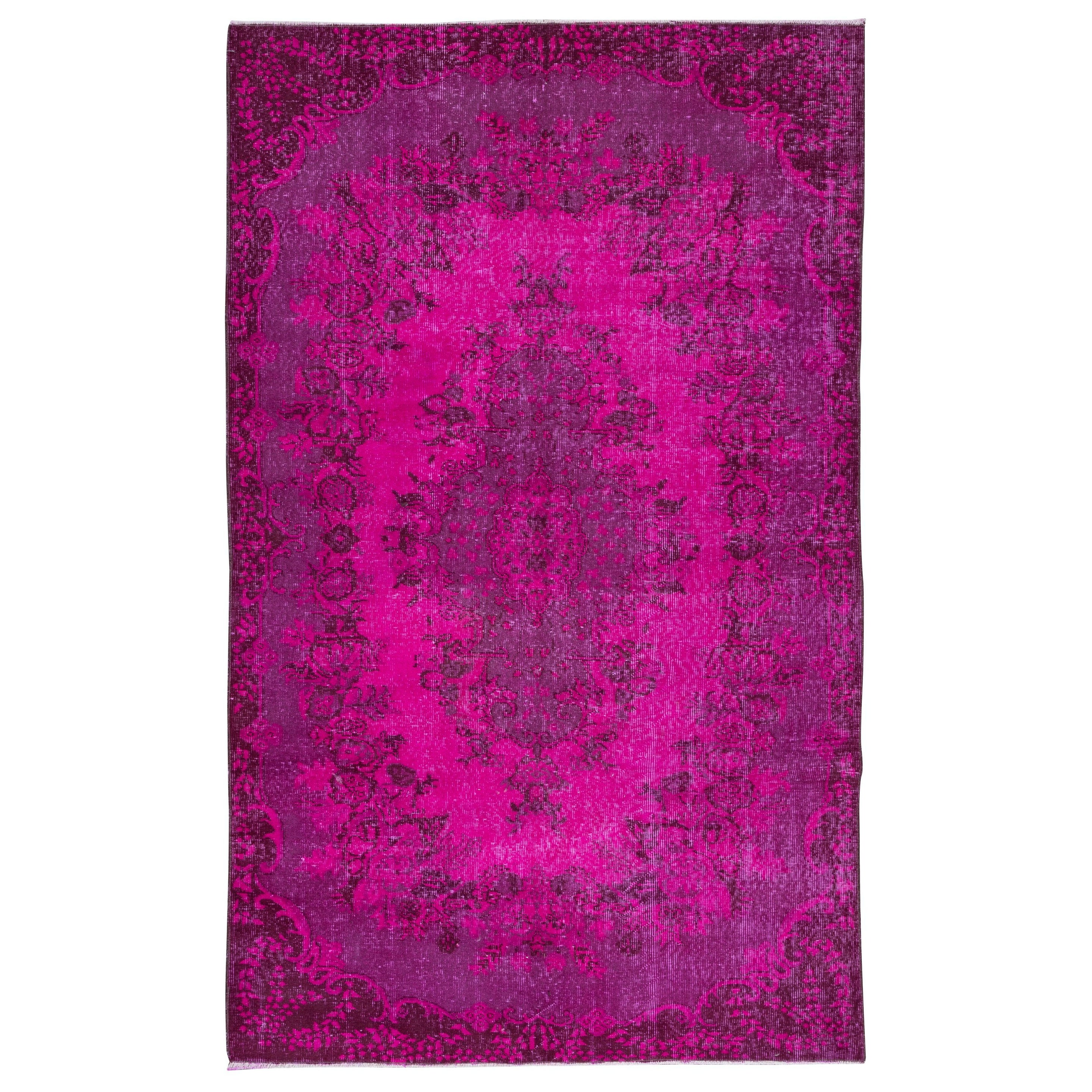 5.5x8.5 Ft Hot Pink Handmade Turkish Low Pile Rug with Medallion, Floor Covering For Sale