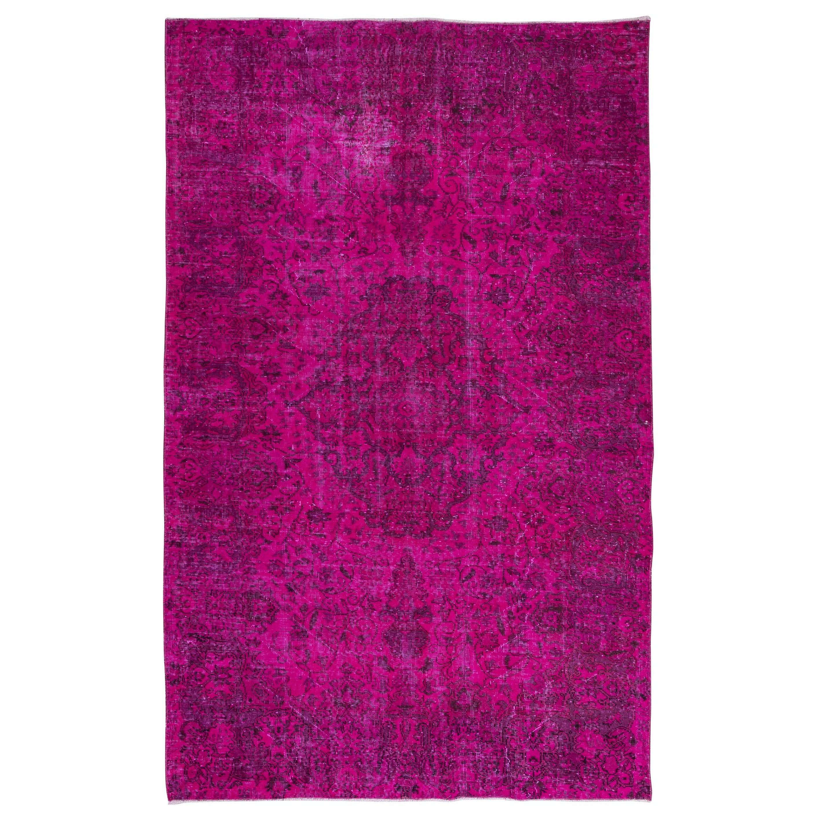 5.6x8.7 Ft Handmade Turkish Wool Area Rug in Hot Pink, Great for Modern Interior For Sale