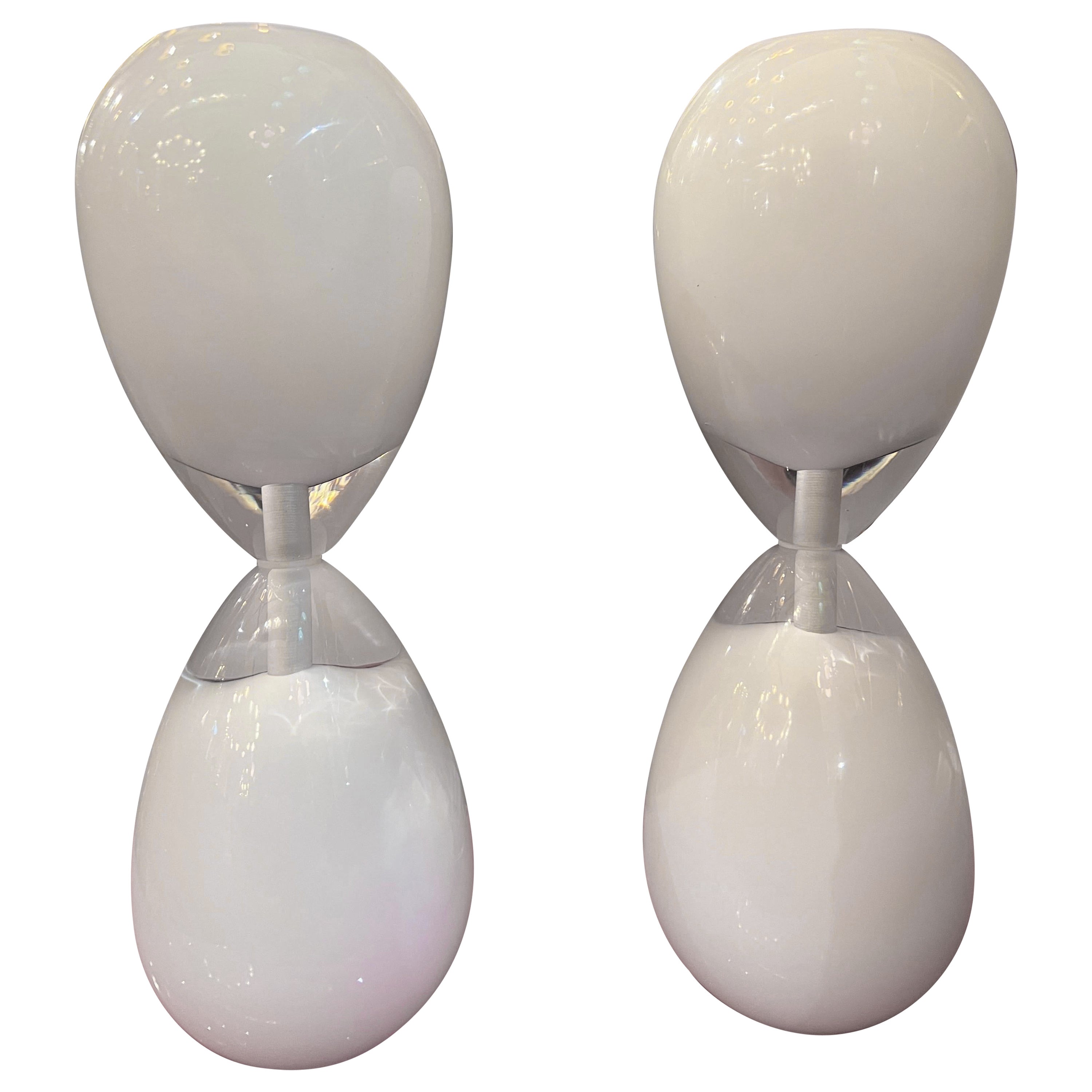 Pair of Mid- Century White Murano Glass Hourglass Table Lamps, 1950s For Sale