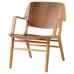 Silla AX Lounge Chair-HM11-Roble lacado y nogal, por Hvidt & Mølgaard para &Tradition