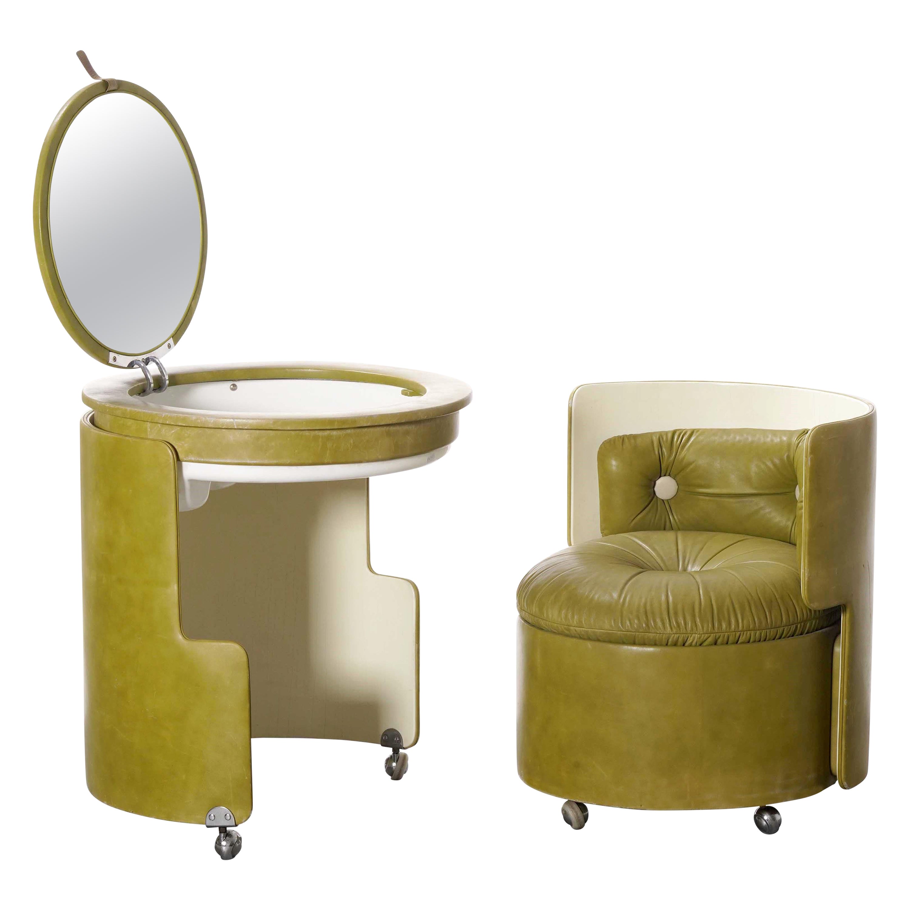 Dilly Dally Mid Century Vanity Dressing Table by Luigi Massoni Poltrona Frau  For Sale