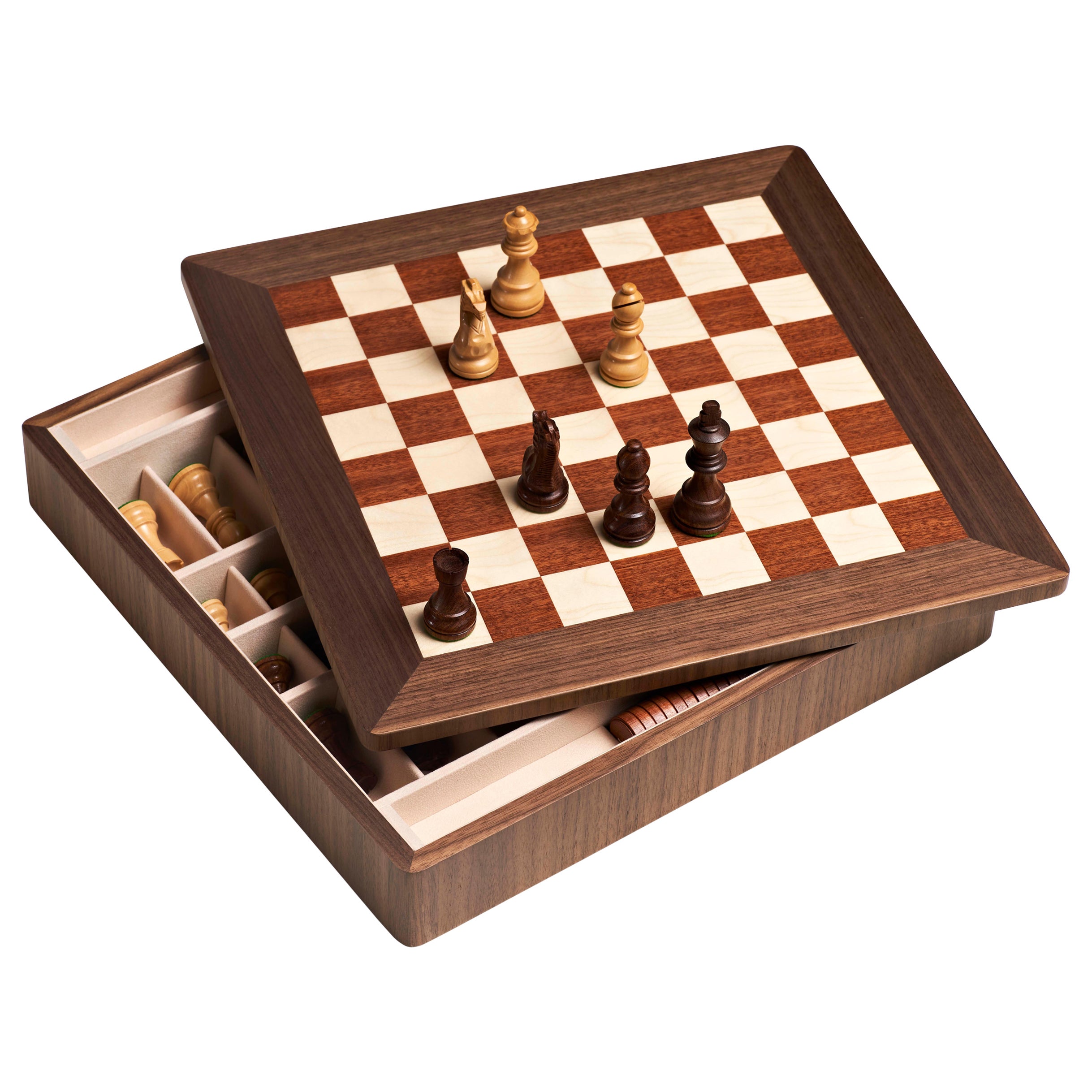 Chessboard in matt Canaletto walnut and white maple. It contains boxwood chessmen.