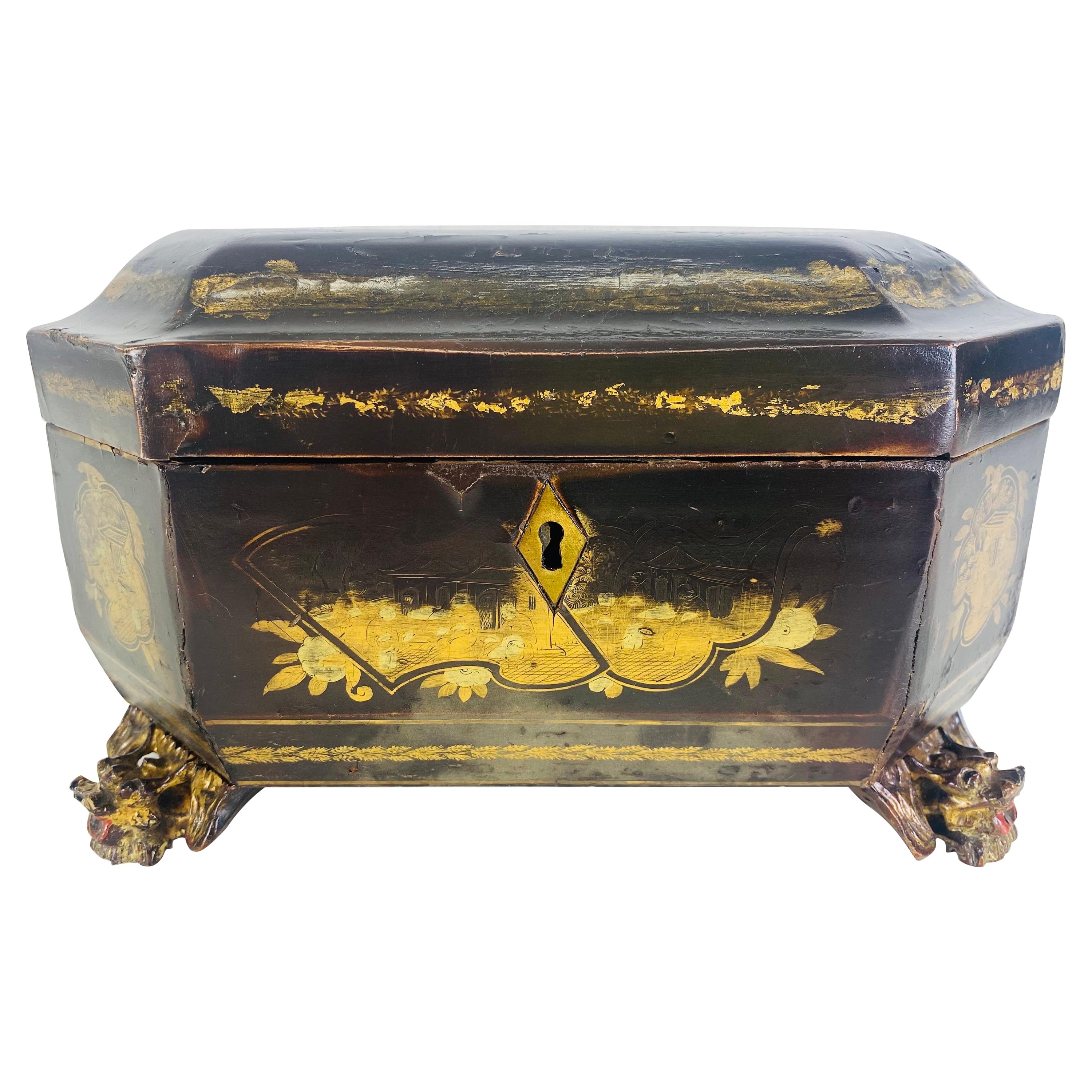 Mid 19th century Chinese export hand painted tea caddy For Sale