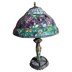 Vintage Art Nouveau Tiffany Style Stained Glass Table Parlor Lamp