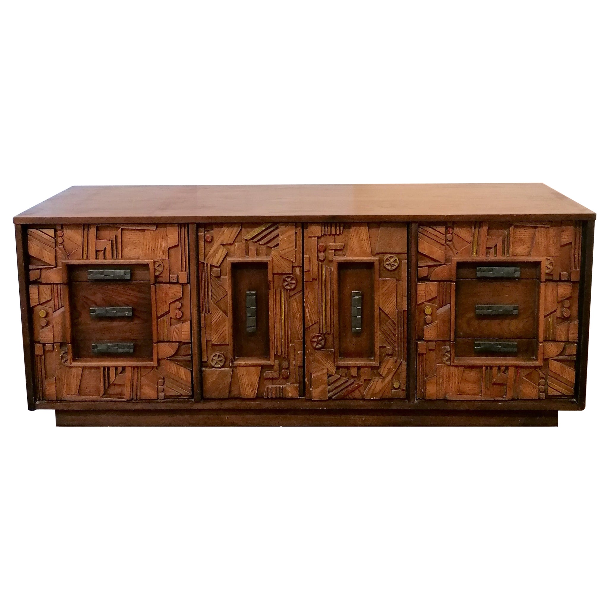 Rare 1970s American brutalist sideboard with drawers, probably by Lane Furniture For Sale