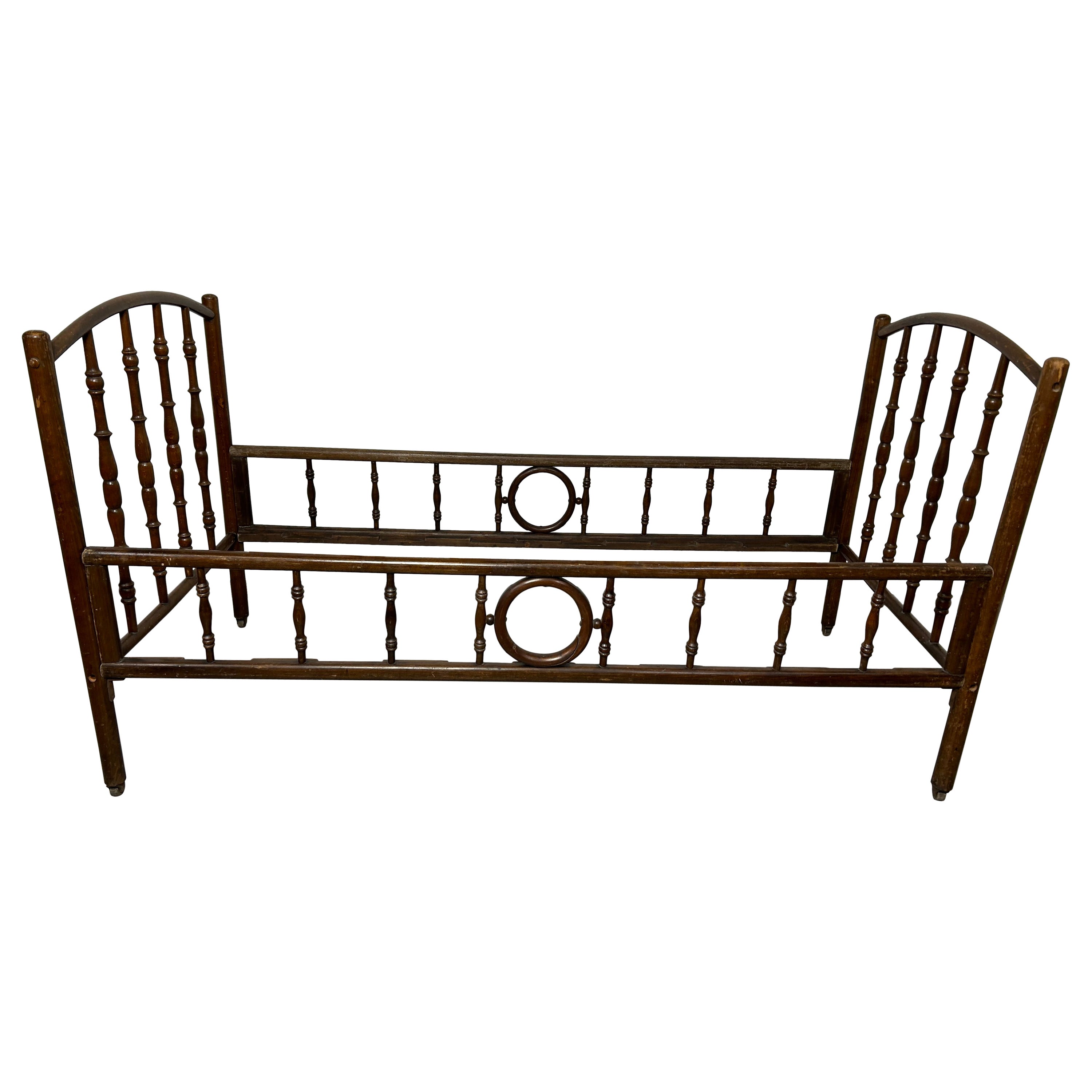 Bentwood bed no.25 by Fischel For Sale