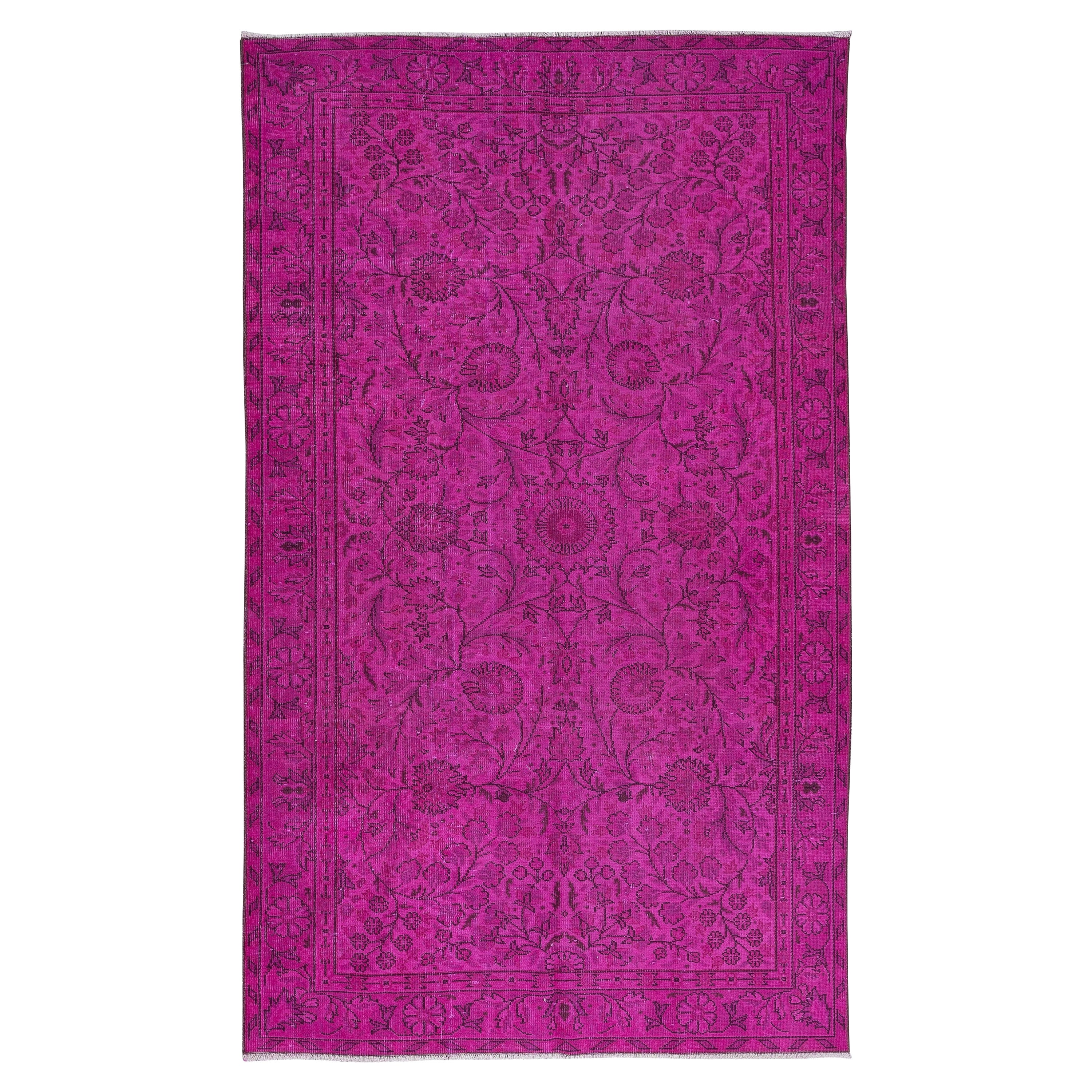 5.3x8.7 Ft Modern Handmade Turkish Vivid Hot Pink Rug with Flower Design For Sale