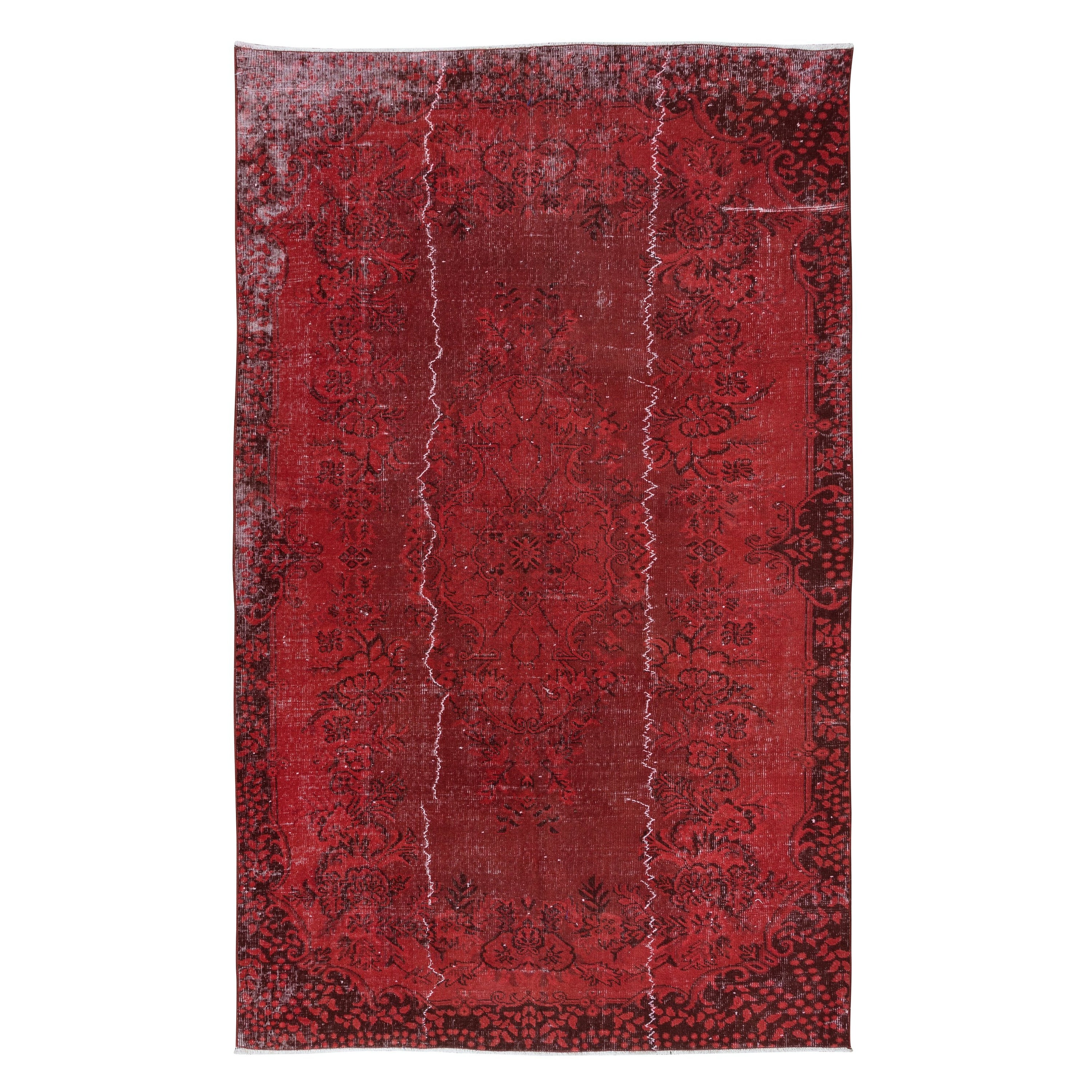 5.5x8.7 Ft Distressed Handmade Dark Red Rug, Turkish Carpet for Modern Interiors (Tapis turc pour intérieurs modernes) en vente
