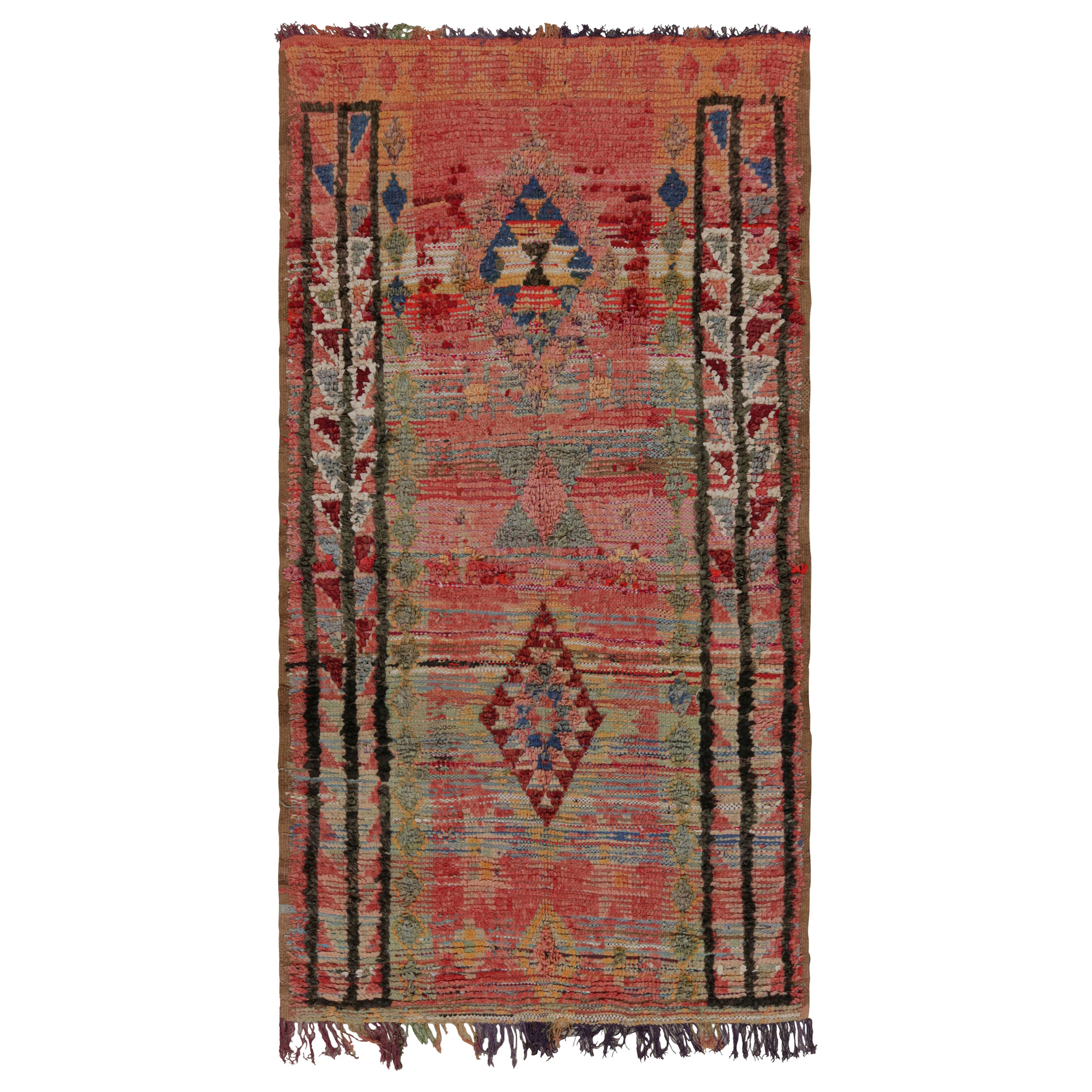Marokkanischer Vintage-Teppich in Rot mit geometrischen Mustern, von Rug & Kilim 