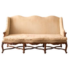 Französisches Sofa mit geschnitzter Bahre aus dem frühen 19.
