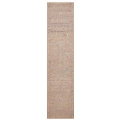 Tapis de couloir tribal géométrique pastel moderne de la collection Nazmiyal, 3' x 13'2"