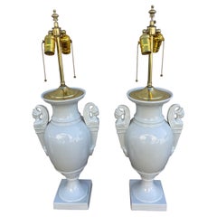Coppia di lampade neoclassiche d'epoca in porcellana francese