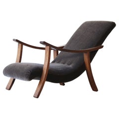 Fauteuil inclinable des années 1950 nouvellement tapissé en mohair pur