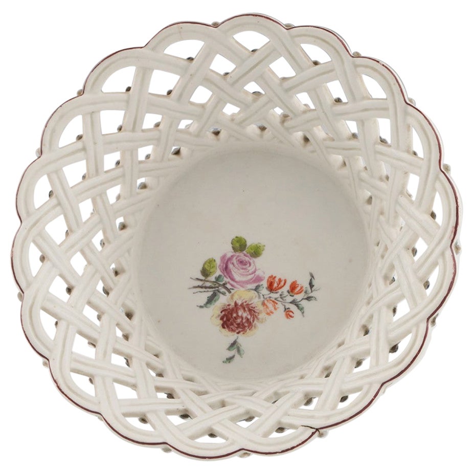 Chelsea Porcelain Korb mit Netzstruktur um 1755