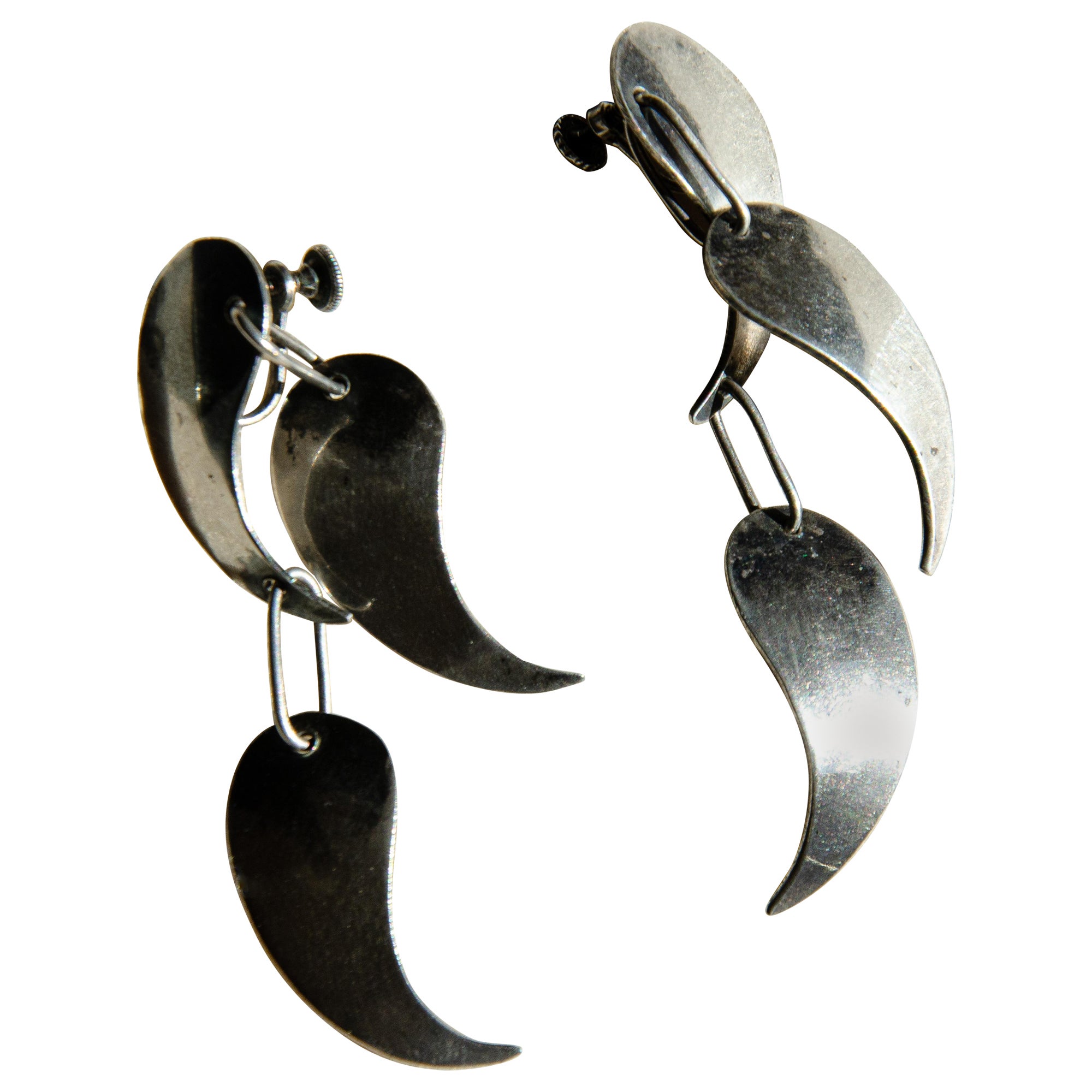 Rares boucles d'oreilles pétales en argent sterling de style moderniste du milieu du siècle par Art Smith