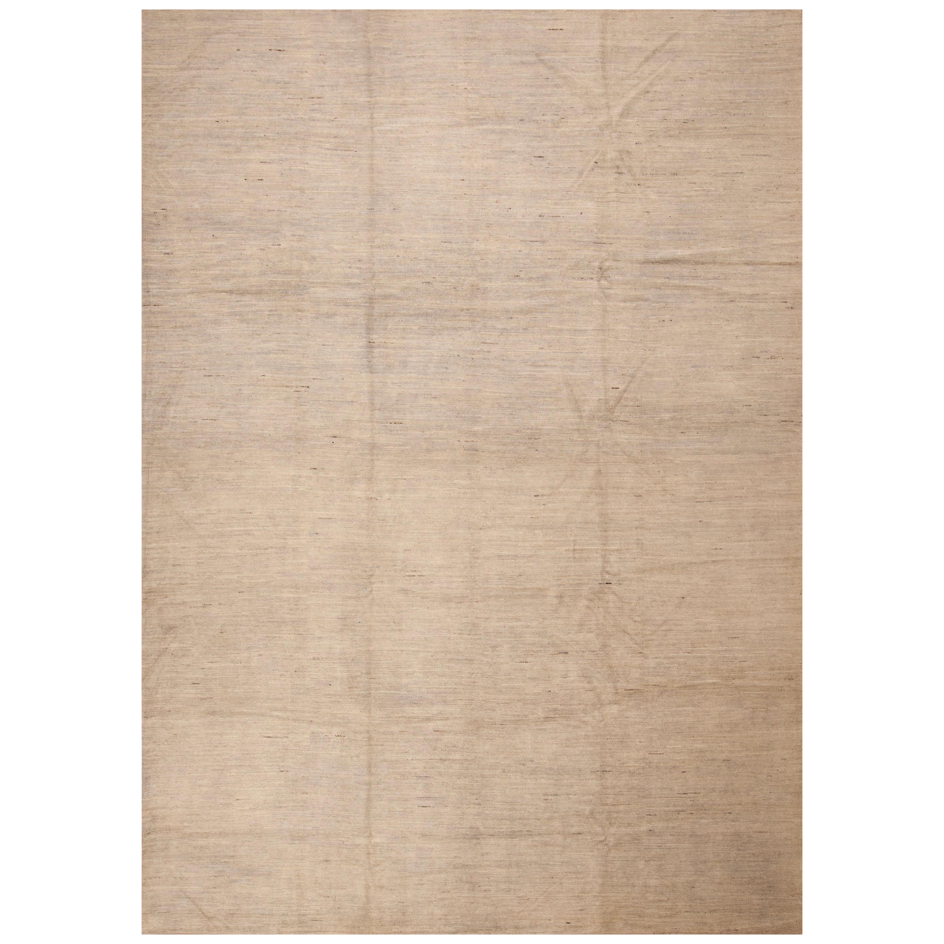 Nazmiyal Collection Solid Light Ivory Modern Room Size Area Rug 10'2" x 14'2" For Sale