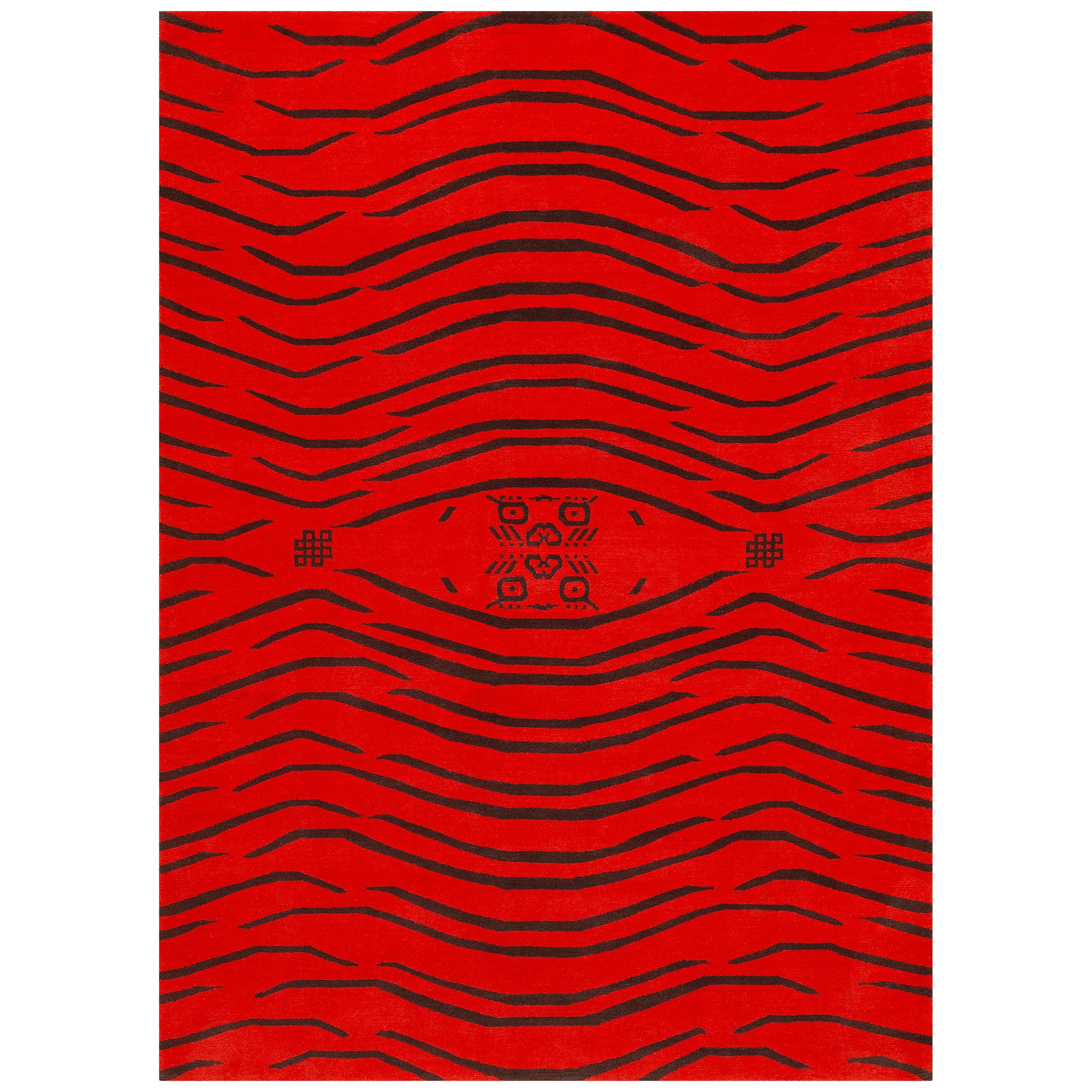Nazmiyal Collection Rouge et Noir Tapis Artistic Modern Design Tiger 5'1" x 7'2" en vente