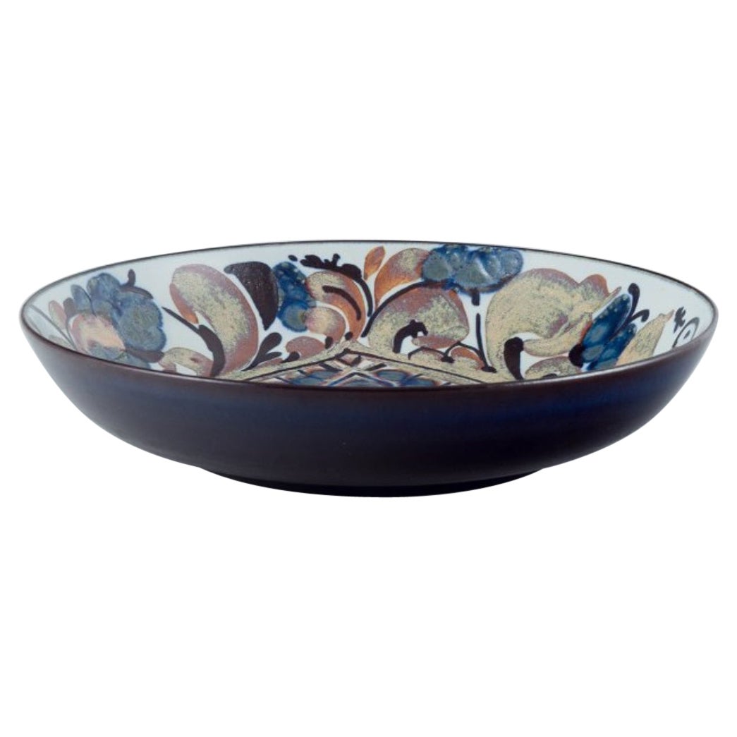 Kari Christensen for Aluminia. Handcrafted "Tenera" fajance bowl. Ca 1970 For Sale