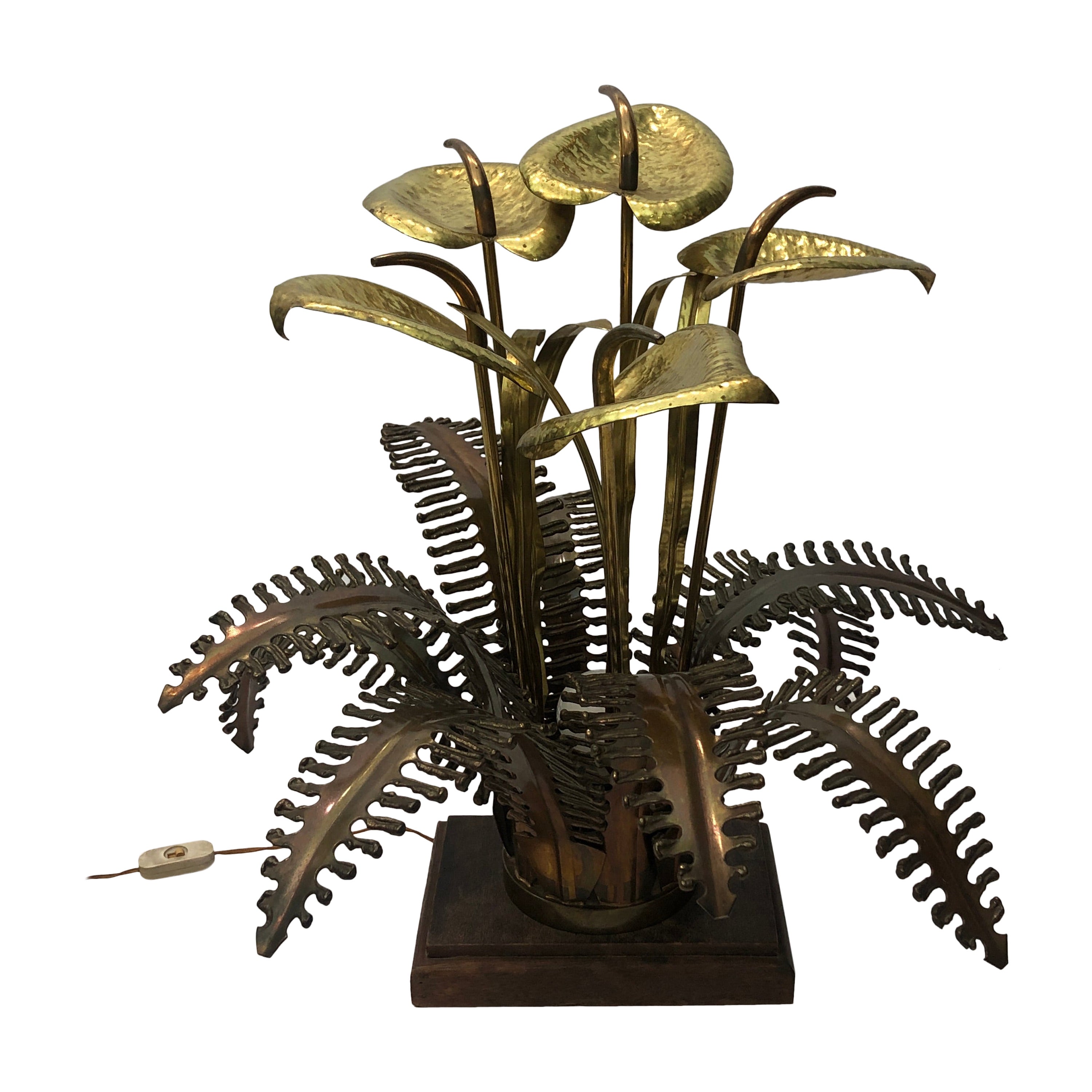 Lampada da tavolo con gigli in ottone Maison Jansen MidCentury Modern Hollywood Regency 1970s