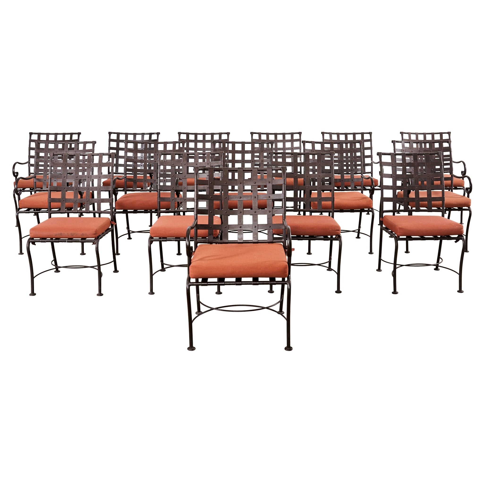 Conjunto de dieciséis sillas de comedor de jardín estilo florentino Brown Jordan