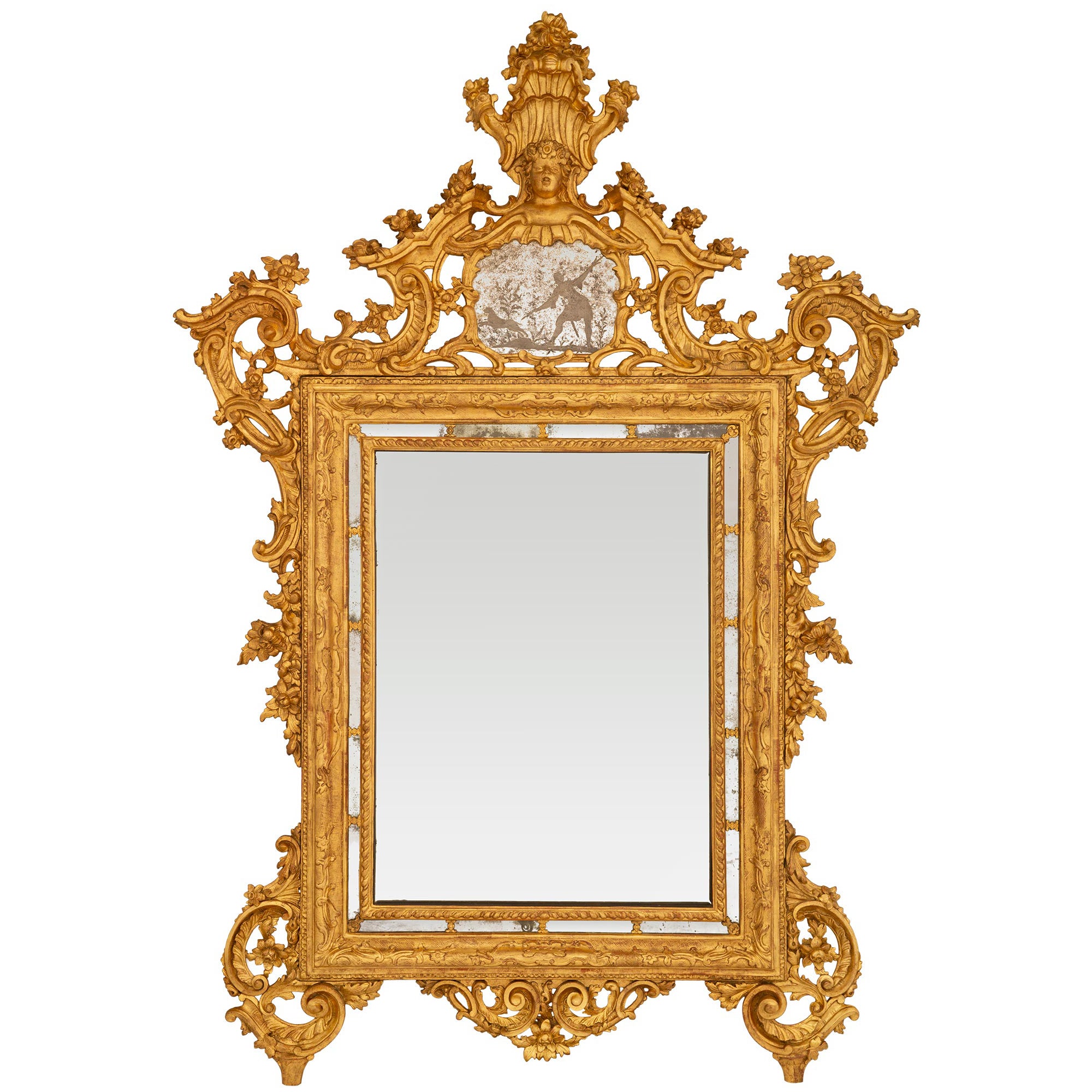 Miroir baroque italien du 18ème siècle en bois doré en vente