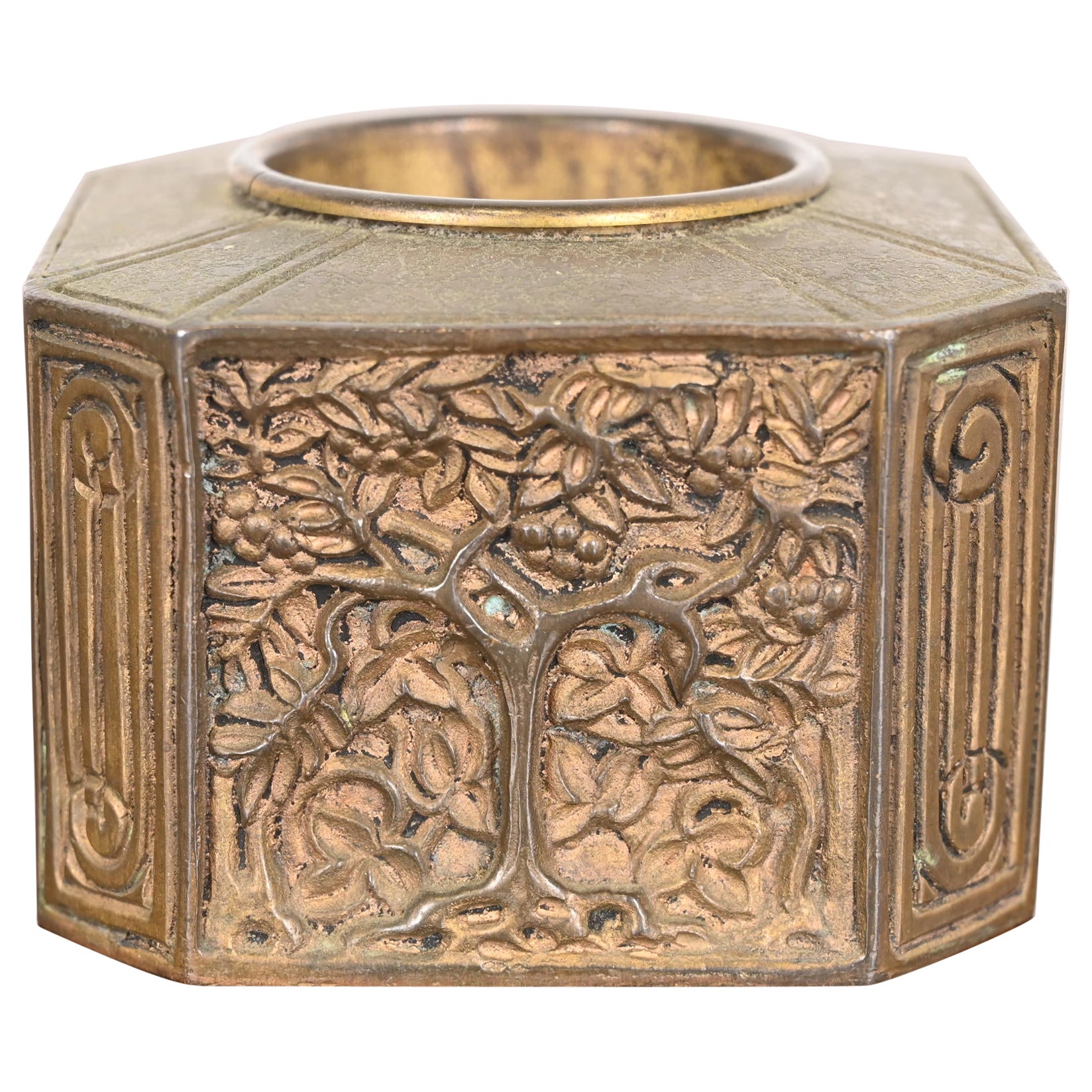 Tiffany Studios New York - Porte-stylo en bronze à motif de référence en vente