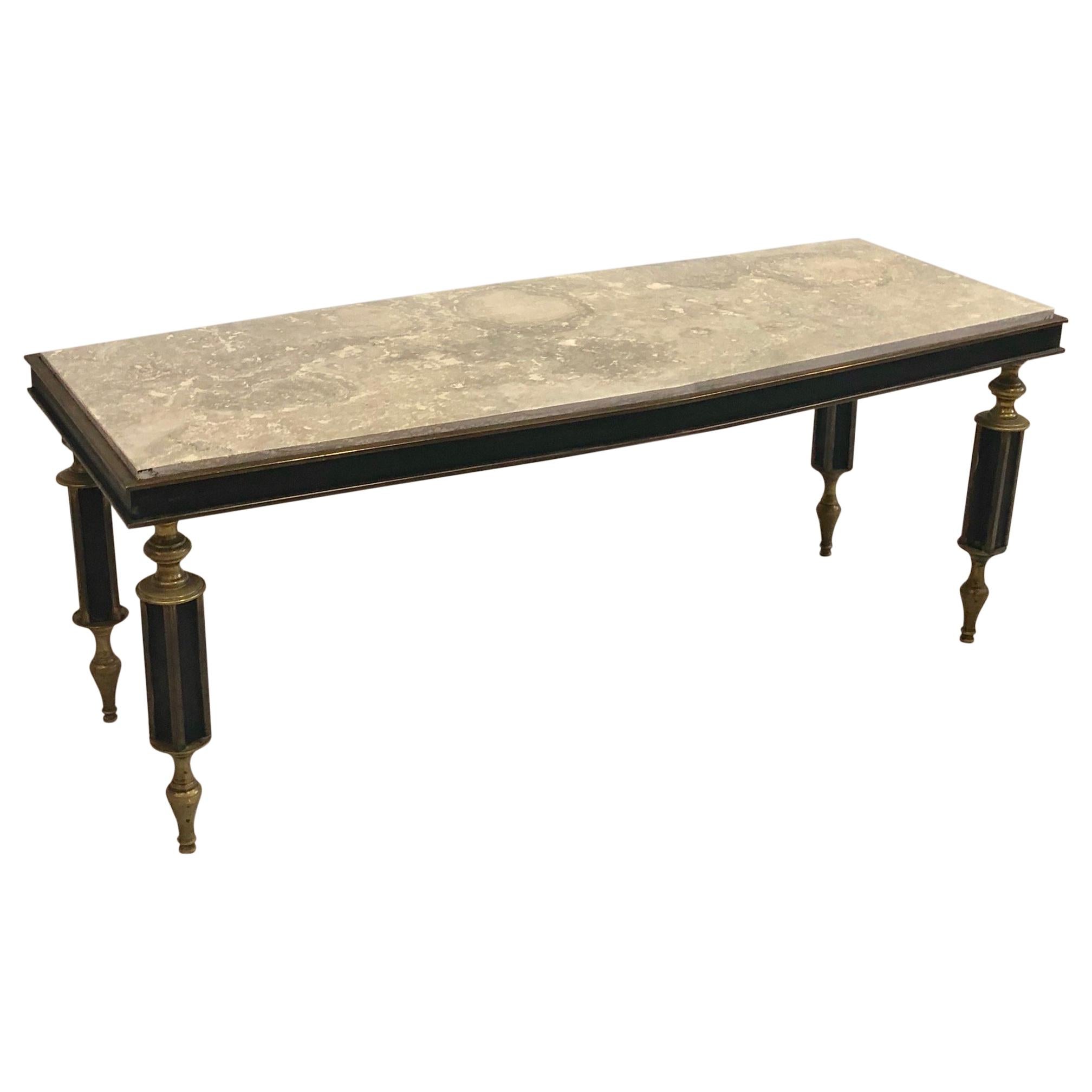 Rare table basse italienne moderne néoclassique en bronze doré attribuée à Gio Ponti