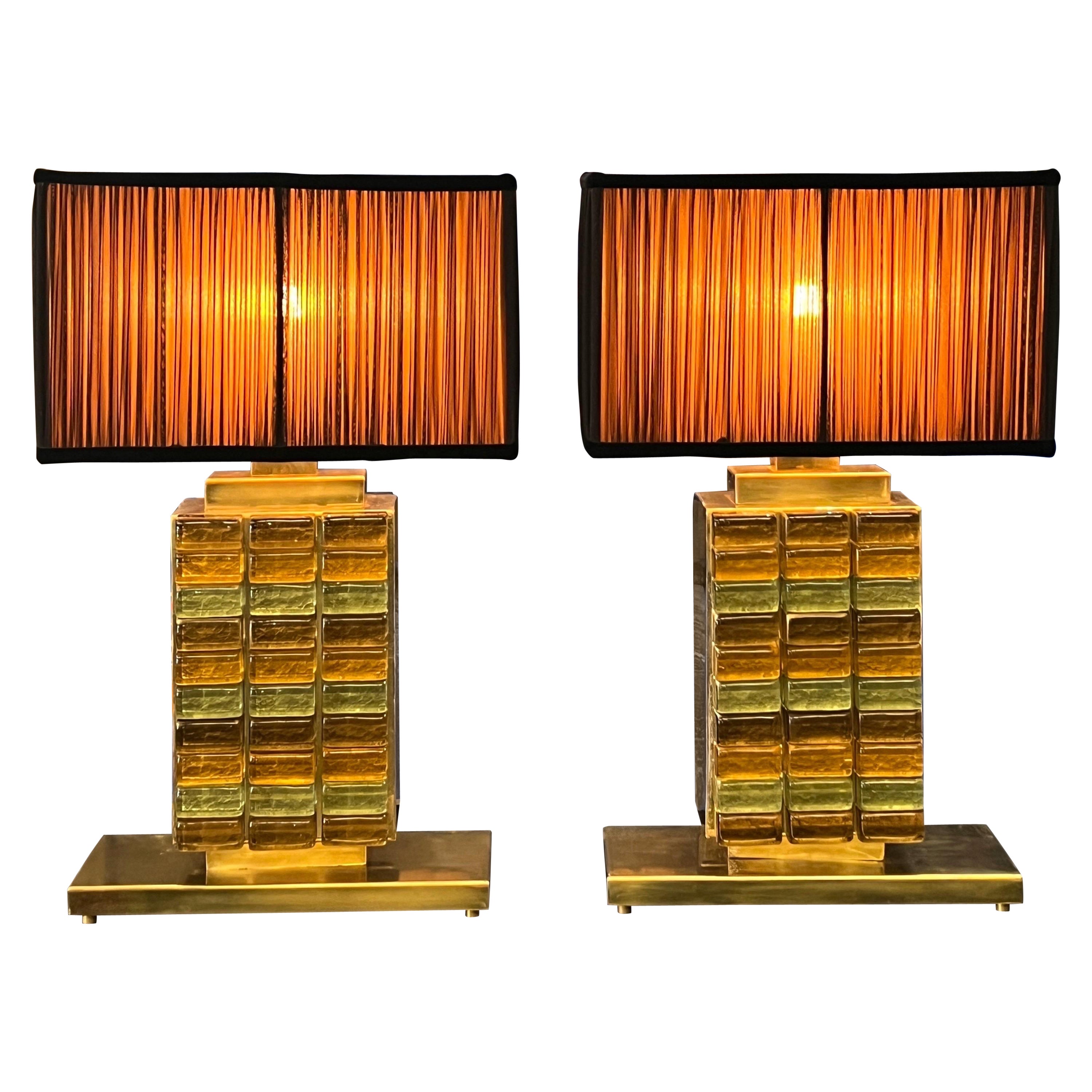 Paire de lampes de bureau en verre de Murano jaune et vert avec nos abat-jour des années 1970 en vente