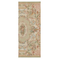 Rug & Kilim's handgewebter Aubusson-Flachgewebe-Teppich in Grün, Rosa und Beige mit Blumenmuster