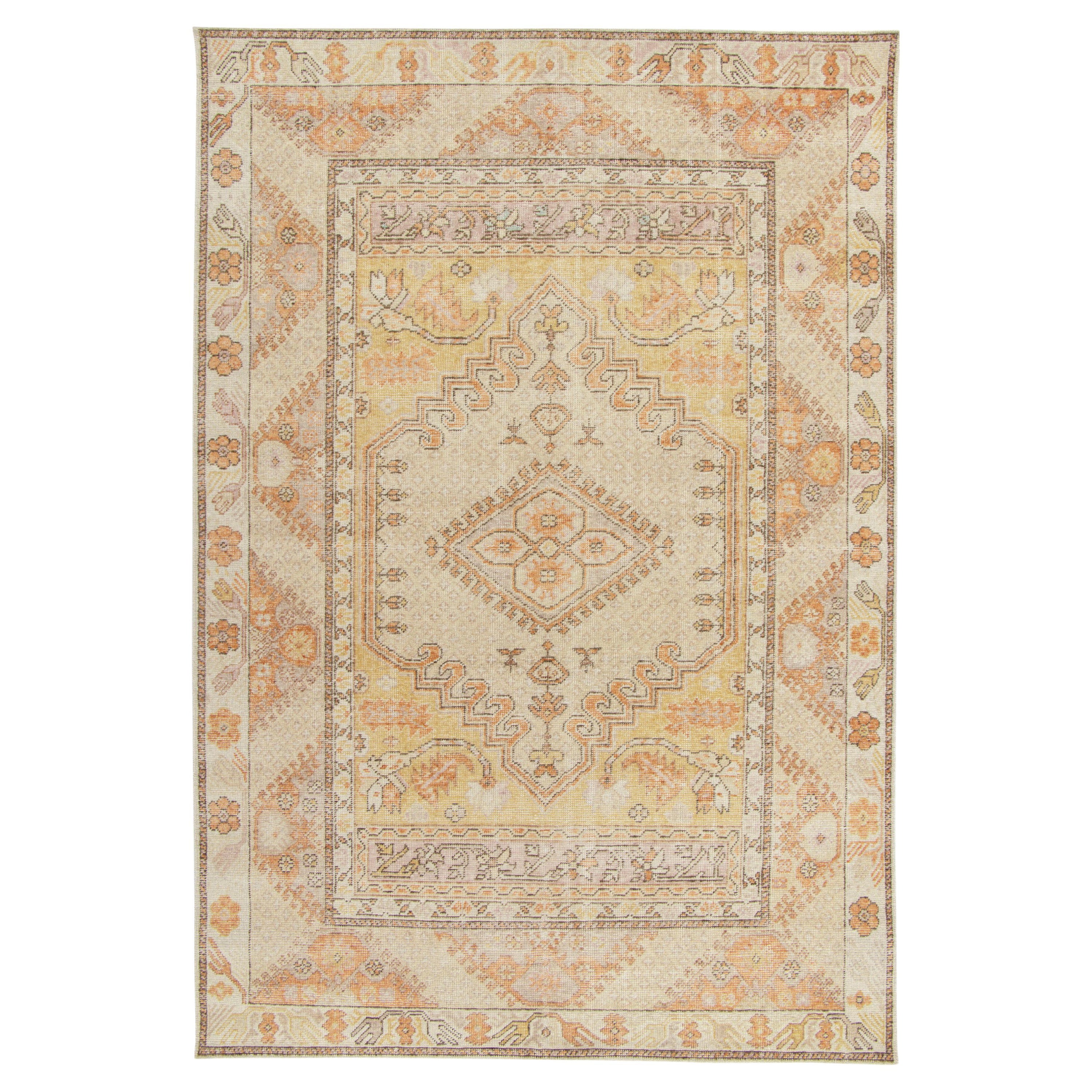 Rug & Kilim's Distressed Classic Style Rug in Cream, Orange Medallion Pattern en vente