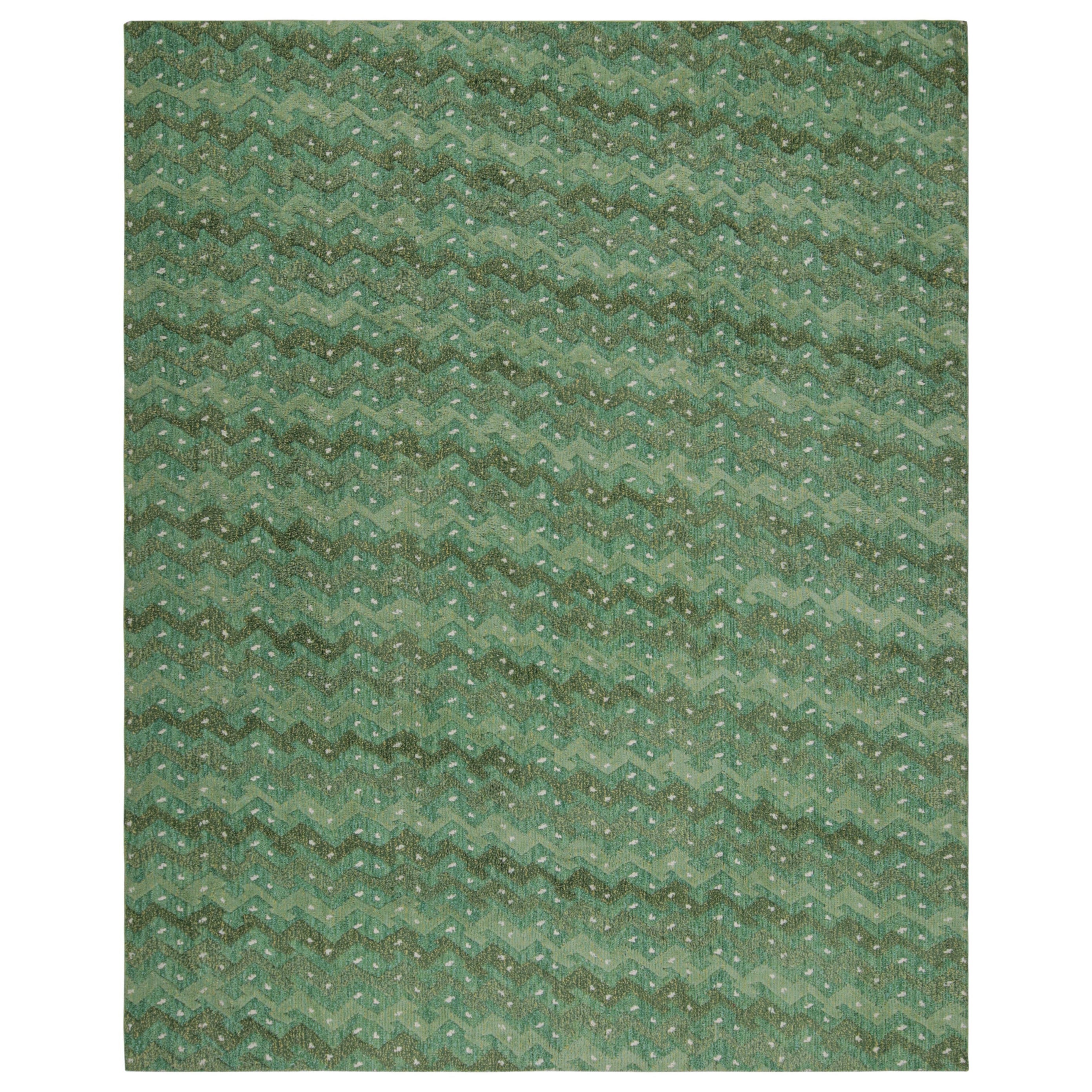 Rug & Kilim's Teppich im skandinavischen Stil mit grünen, geometrischen Mustern 