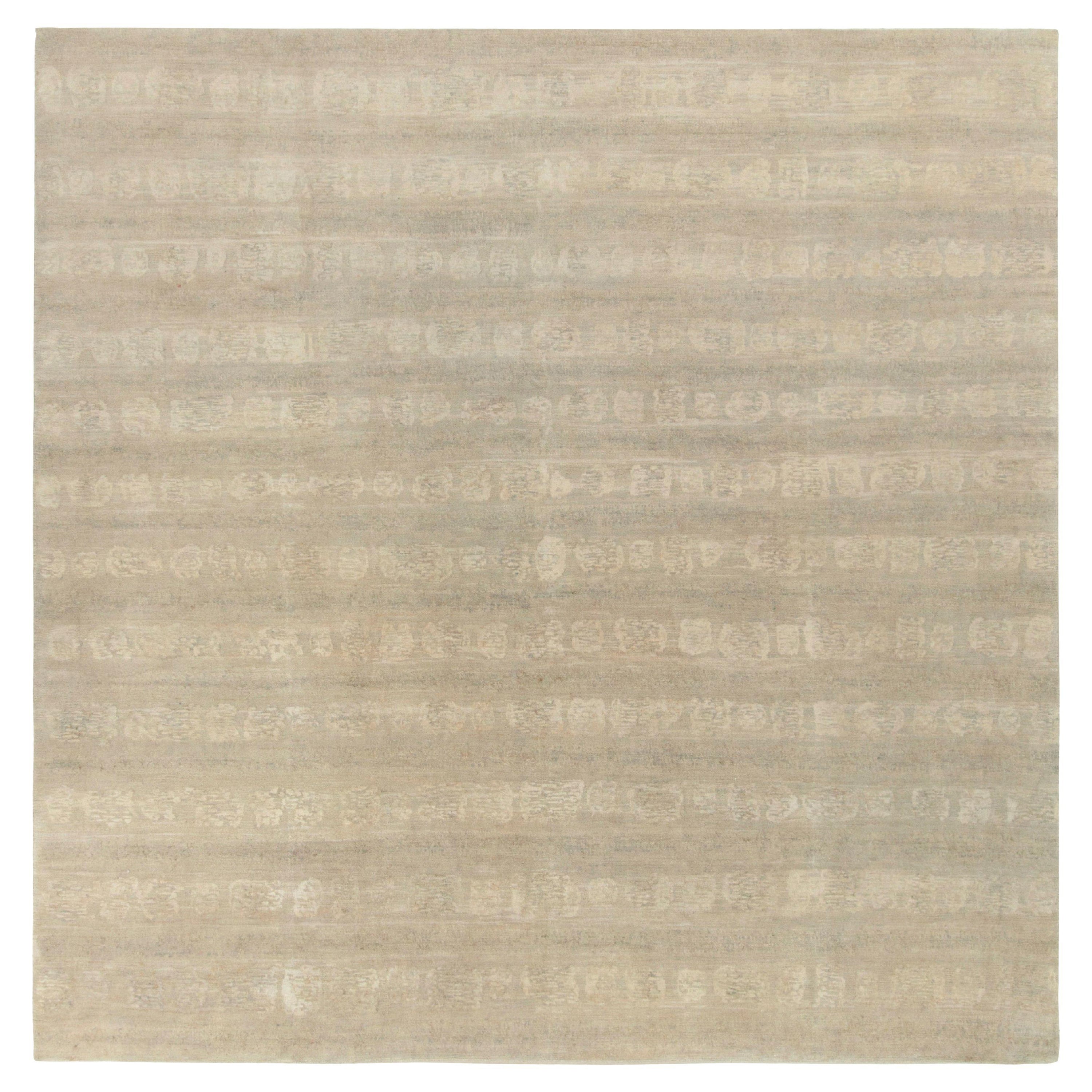 Rug & Kilim's Contemporary Rug in Beige & Grey Muted Stripes (tapis contemporain à rayures sourdes beige et grises)