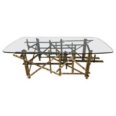 Mesa de centro brutalista estilo Silas Seandel con acabado pintado y dorado, años 70