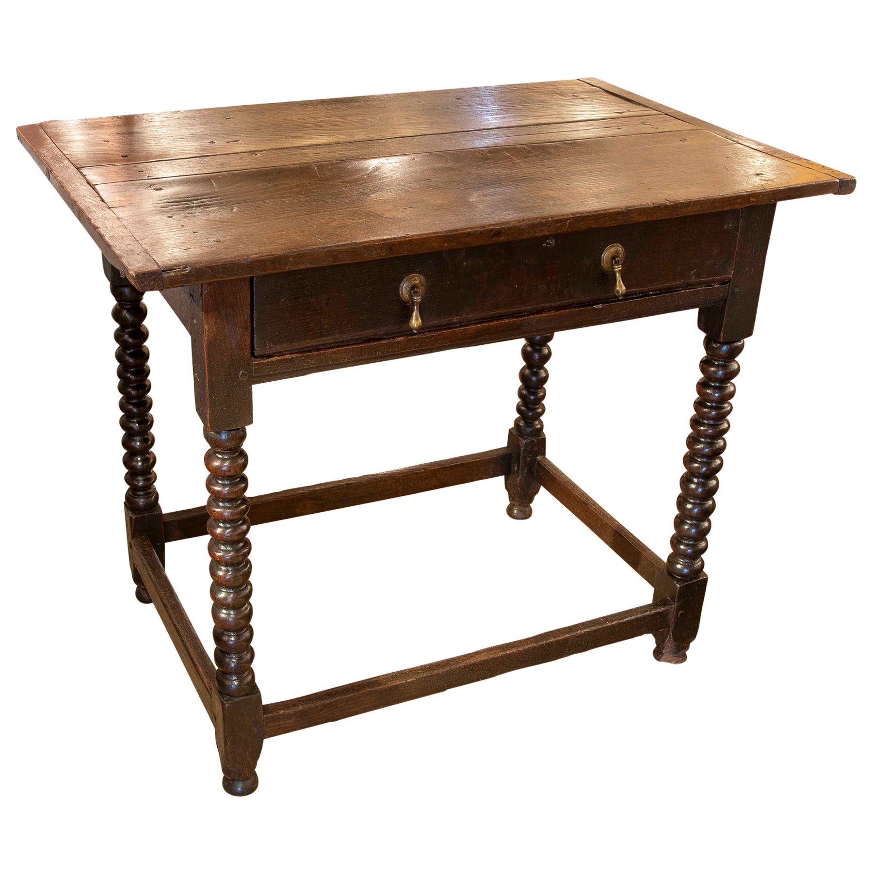 Spanischer Holztisch des 19. Jahrhunderts mit Schublade und gedrechselten Beinen