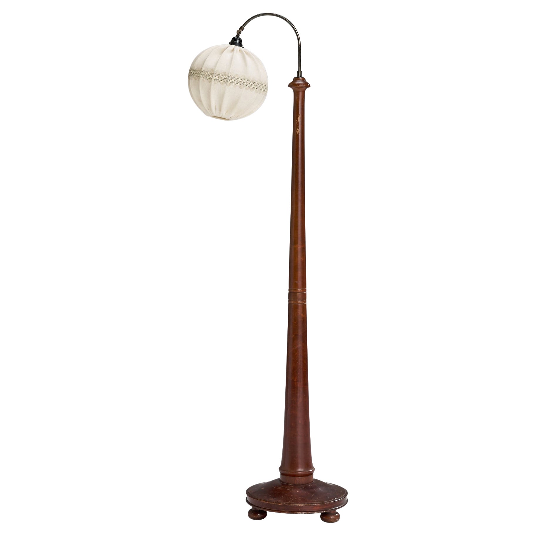 Designer suédois, lampadaire, laiton, bouleau, tissu, Suède, années 1930 en vente