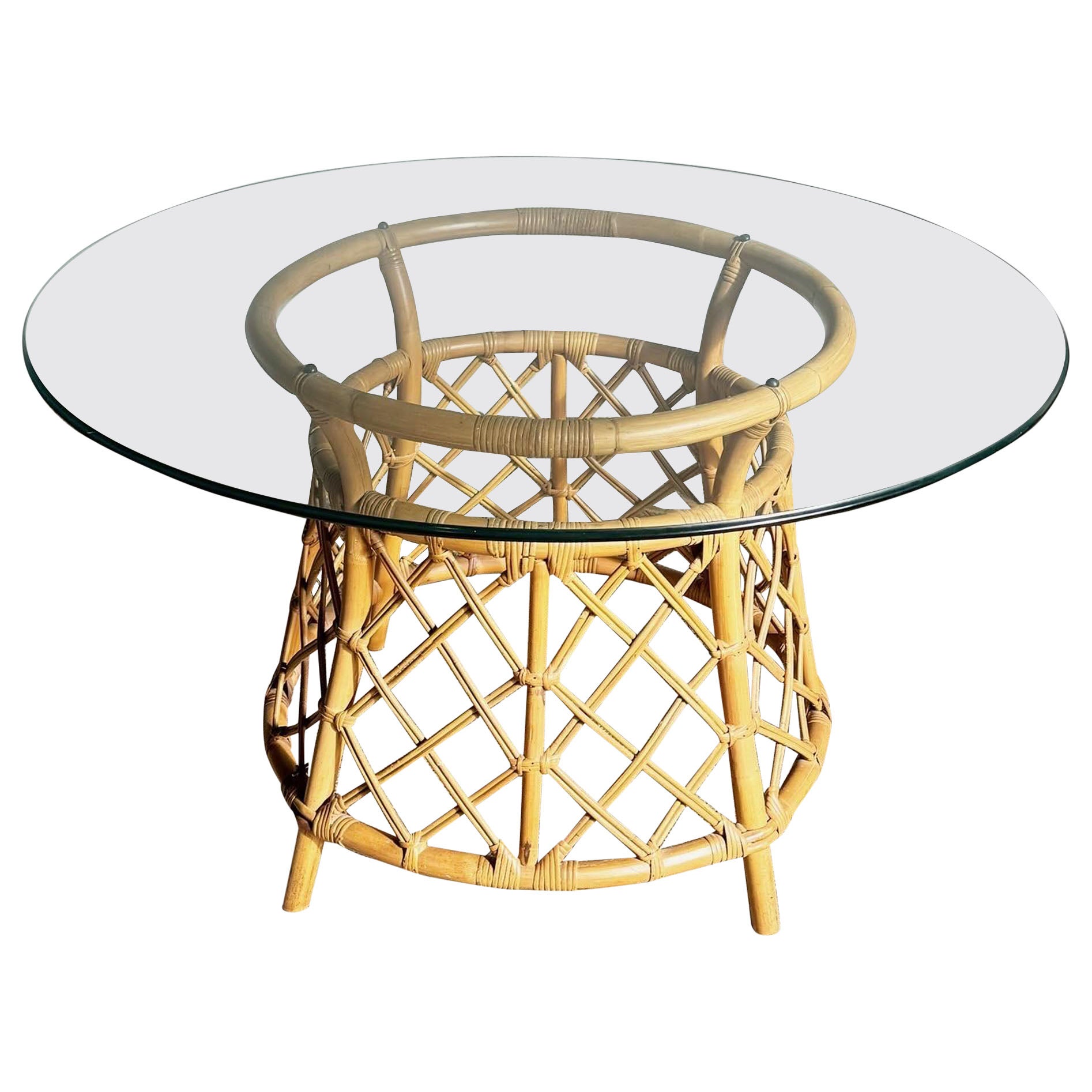 Table de salle à manger circulaire en rotin, bambou et verre par Ficks Reed