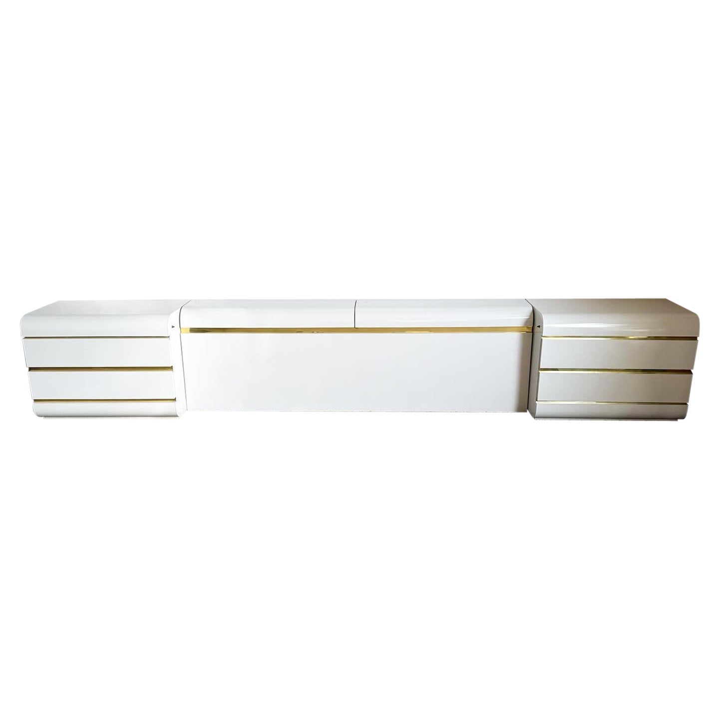 Postmodern White Lacquer Laminate King Storage Waterfall Headboard & Nightstands For Sale