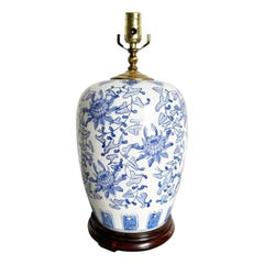 Chinese Blue and White Porcelain Table Lamp