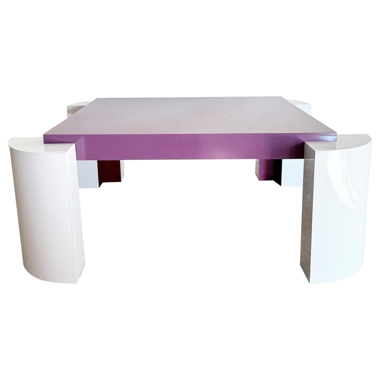 Table basse postmoderne en stratifié laqué violet et blanc