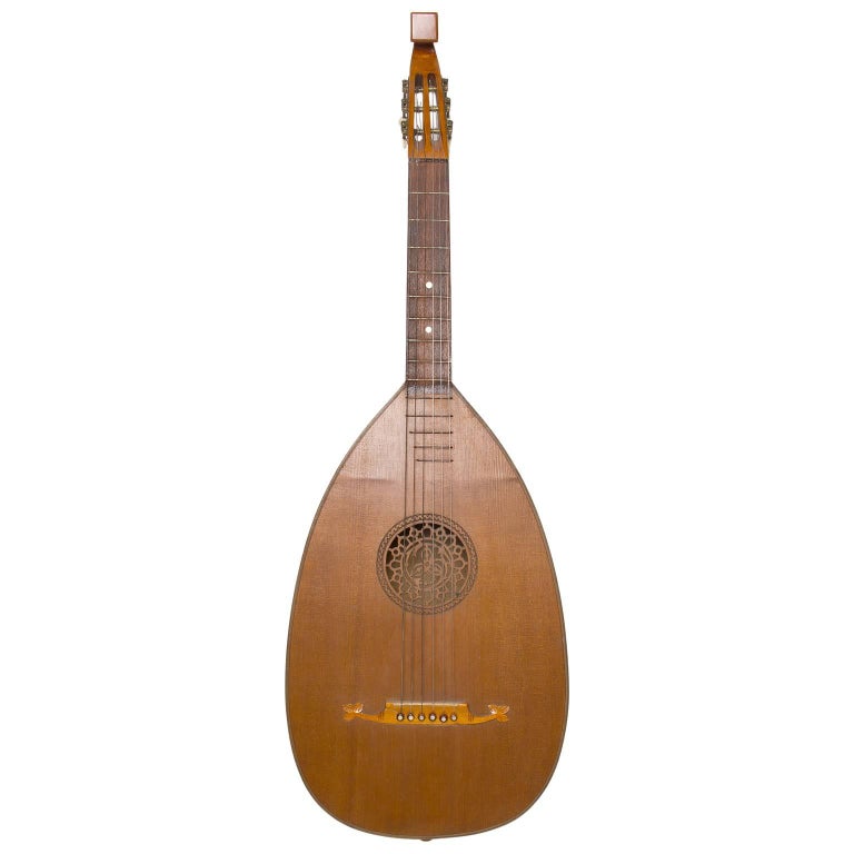 German lute, 1925, offered by Enrica Pasino