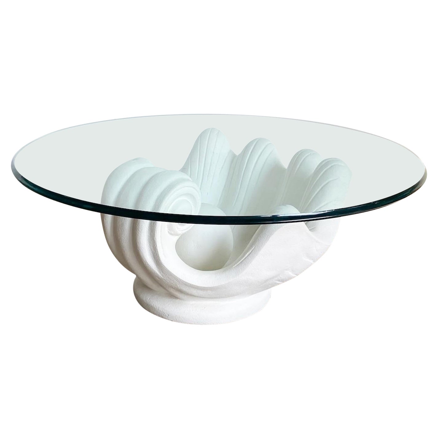 Table basse moderne Regency en plâtre blanc avec plateau en verre coquillage Clam