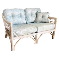 Boho Chic Love Seat aus Rattan mit Bleistift und Schilf von Henry Link