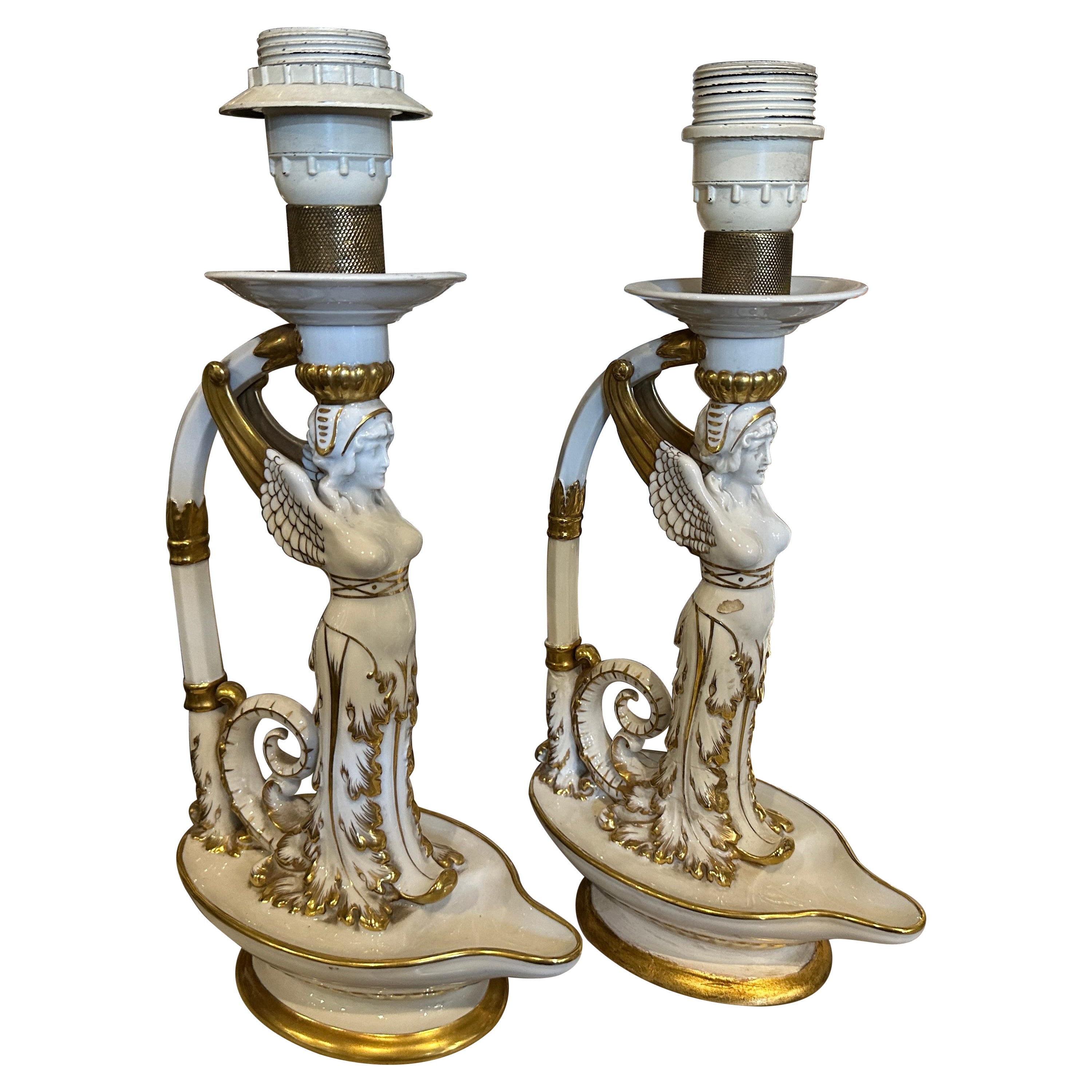 1900s Set of Two Neoclassical White and Gold Capodimonte Porcelain Table Lamps For Sale