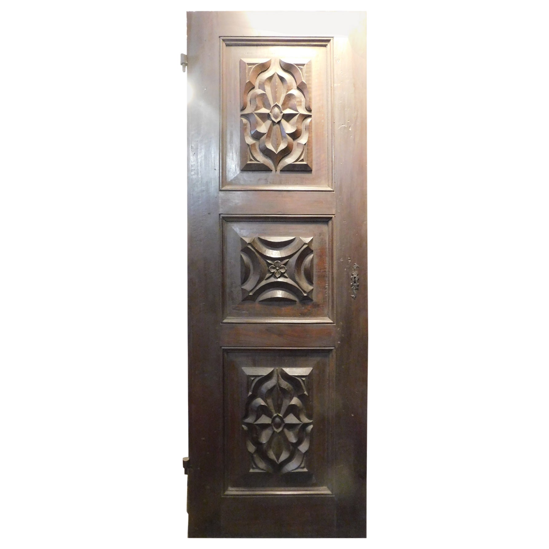 N.4 atique walnut doors, richly hand-carved, Italy For Sale