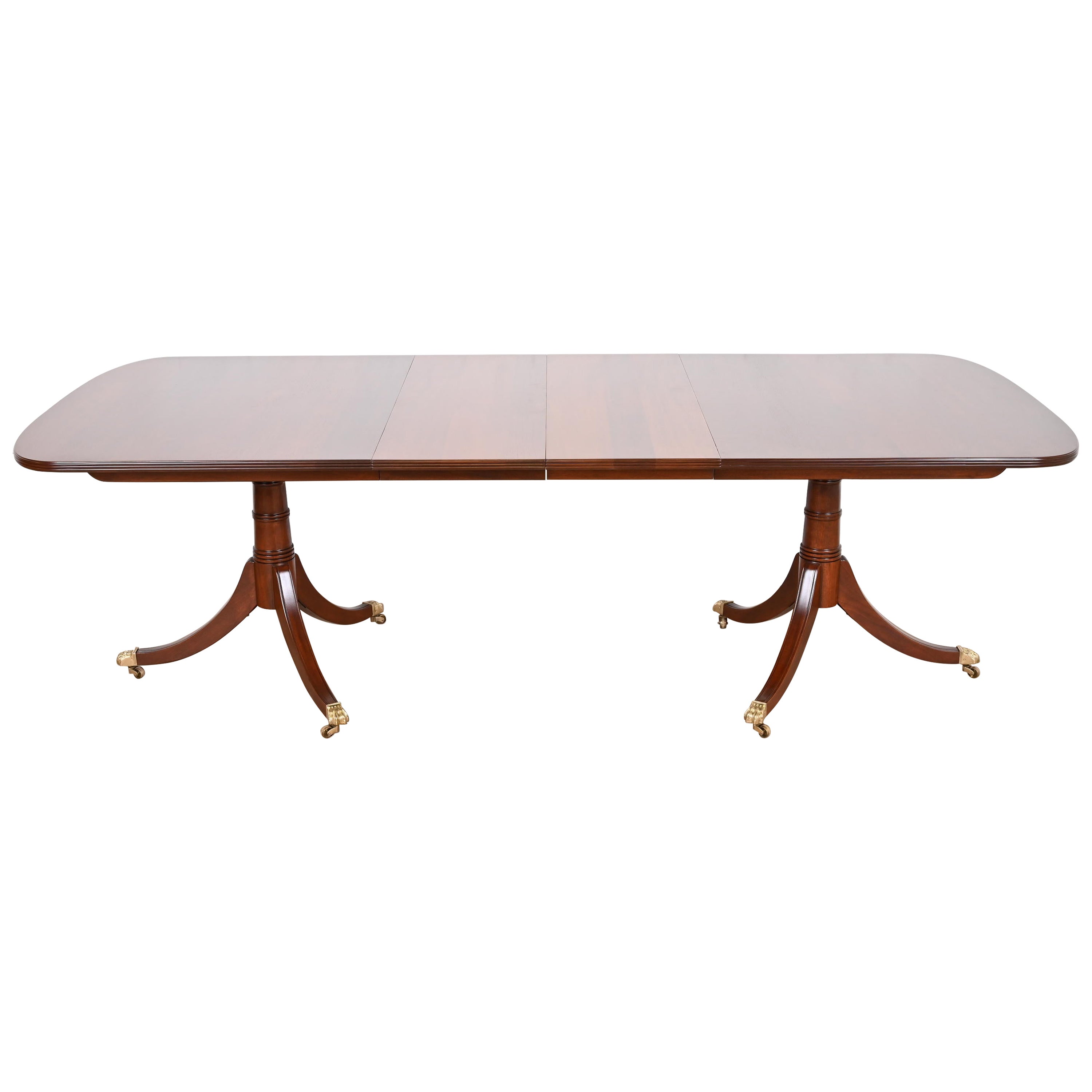 Table de salle à manger géorgienne Stickley à double piédestal, revernie en vente