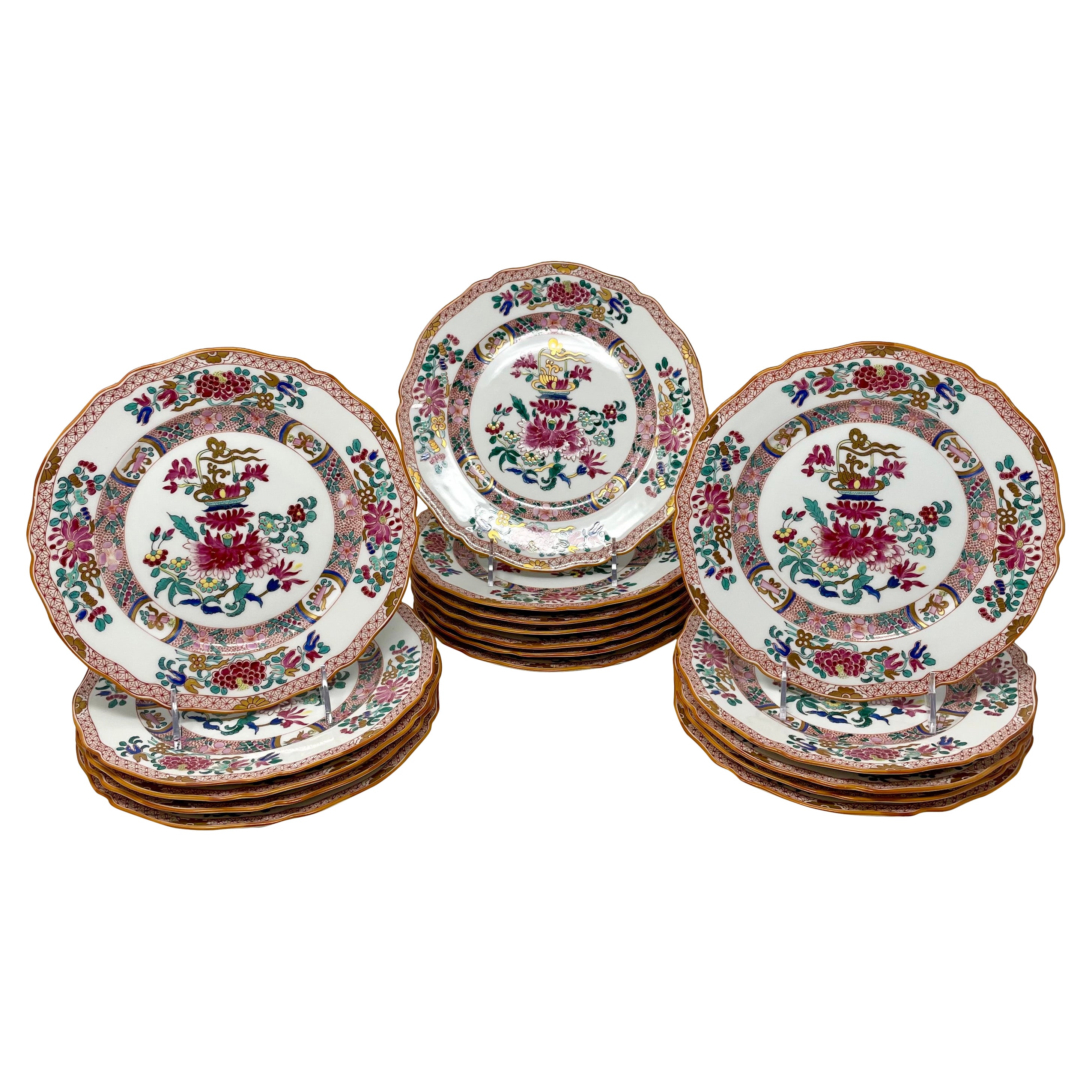 Set of 18 Antique French Samson Porcelain "Famille Rose" Plates, Circa 1880-1890 For Sale