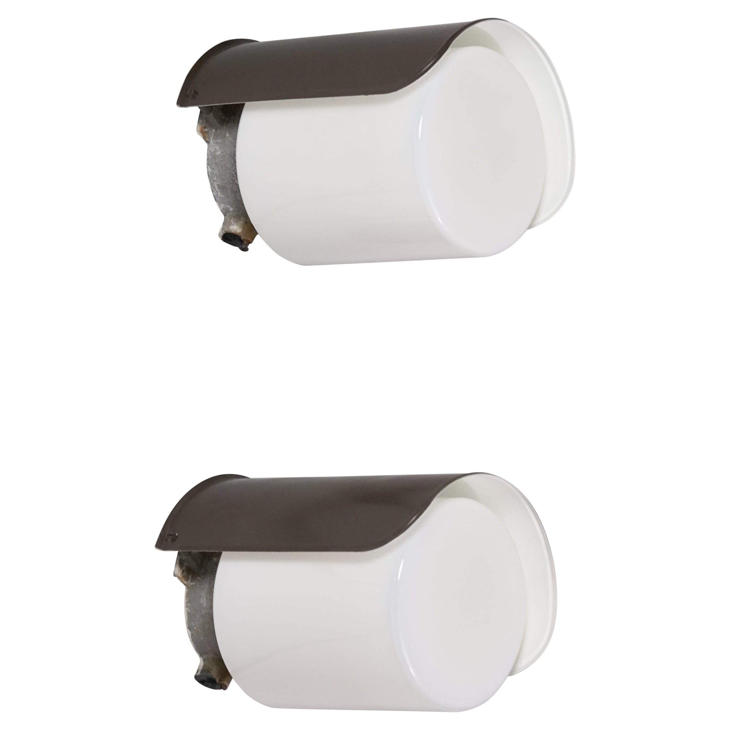 Set of Two Outdoor Wall Lights Model 7307, Paavo Tynell, Idman, 1950s  For Sale