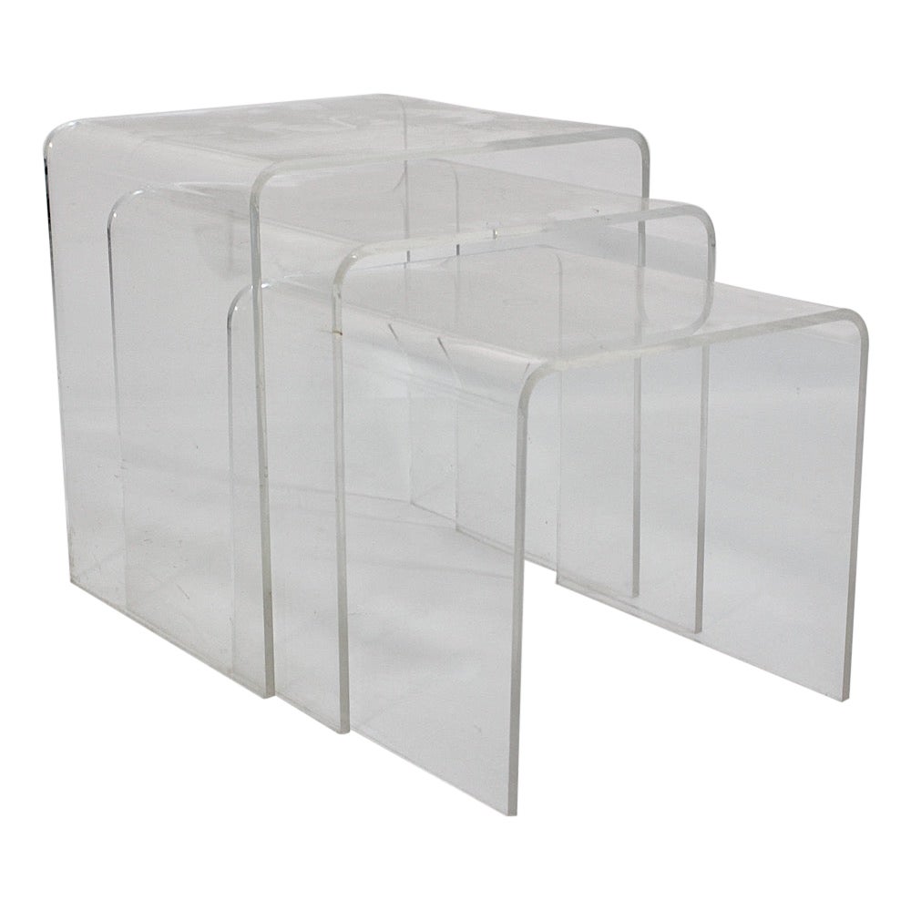 Modernist Vintage Lucite Waterfall Nesting Tables Side Tables 1970s Italy